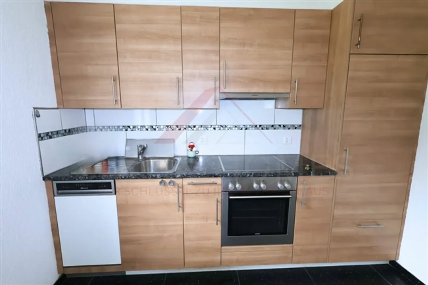 Moderne 4.5-Zimmer-Wohnung im 2. Obergeschoss in Schmitten - hell, offen und hochwertig saniert - Foto 4 von 17