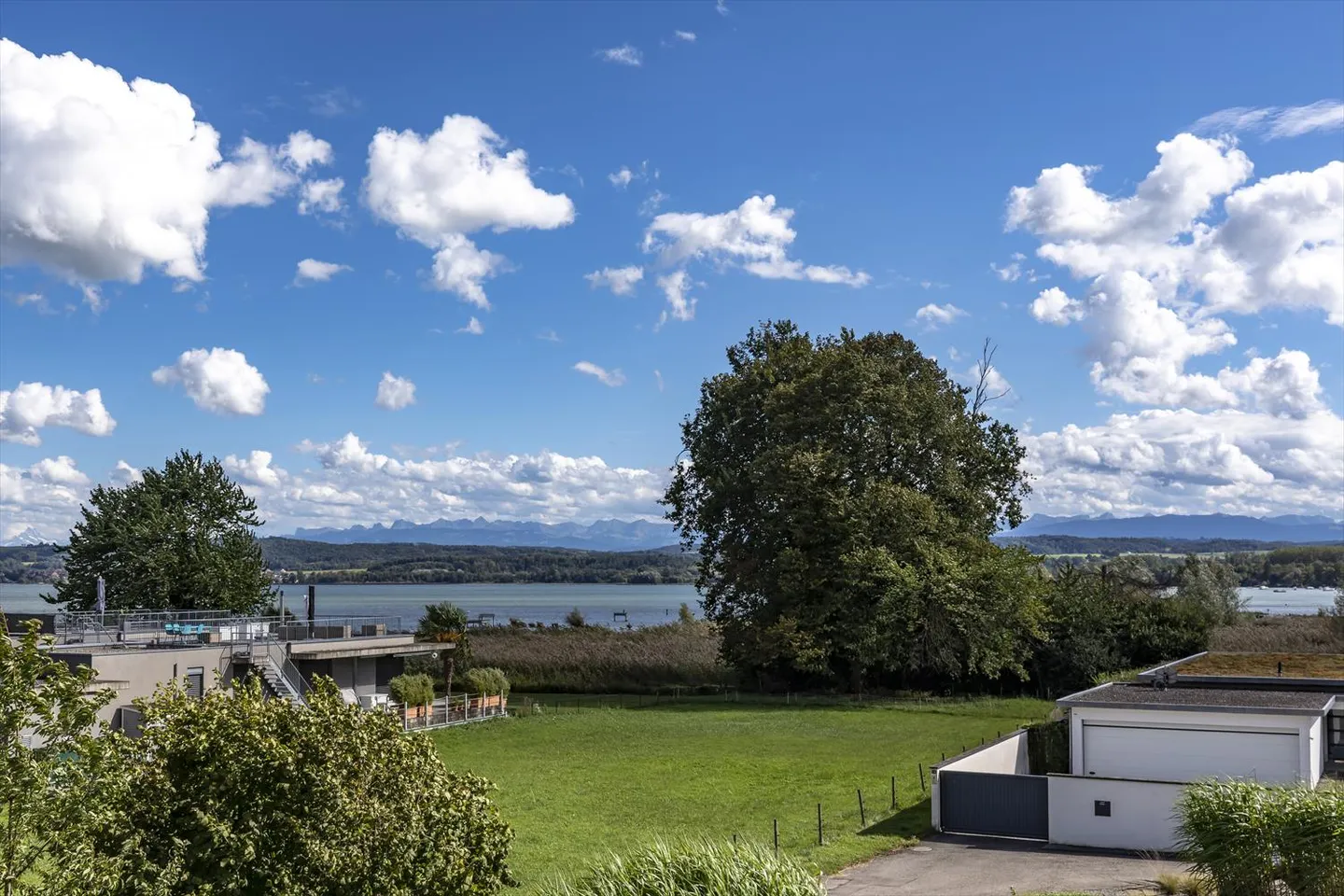Magnifico appartamento di 4,5 locali con vista sul lago di Morat - Foto 3 di 12