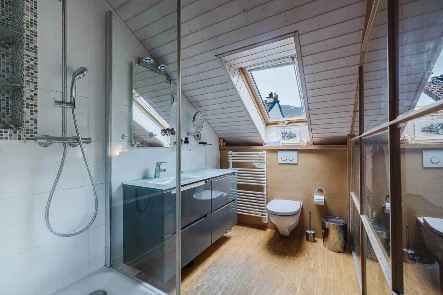 CASA DI CARATTERE NEL CUORE DEL VILLAGGIO DI VEYRIER - Foto 7 di 10