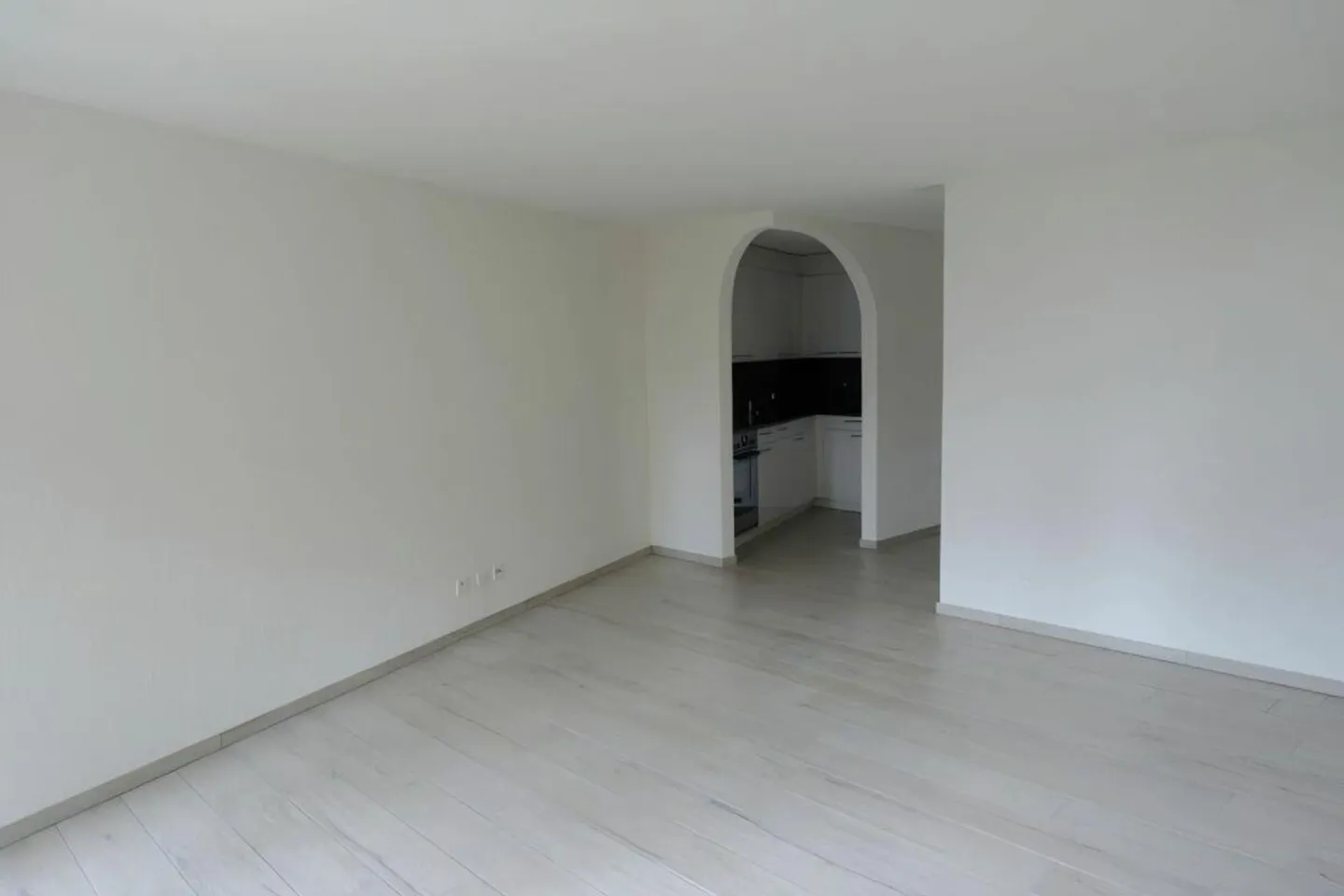 3 1/2 room apartment with balcony - Photo 3 of 9