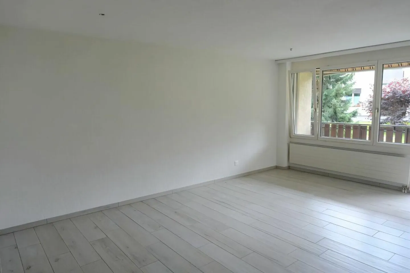 3 1/2 room apartment with balcony - Photo 1 of 9