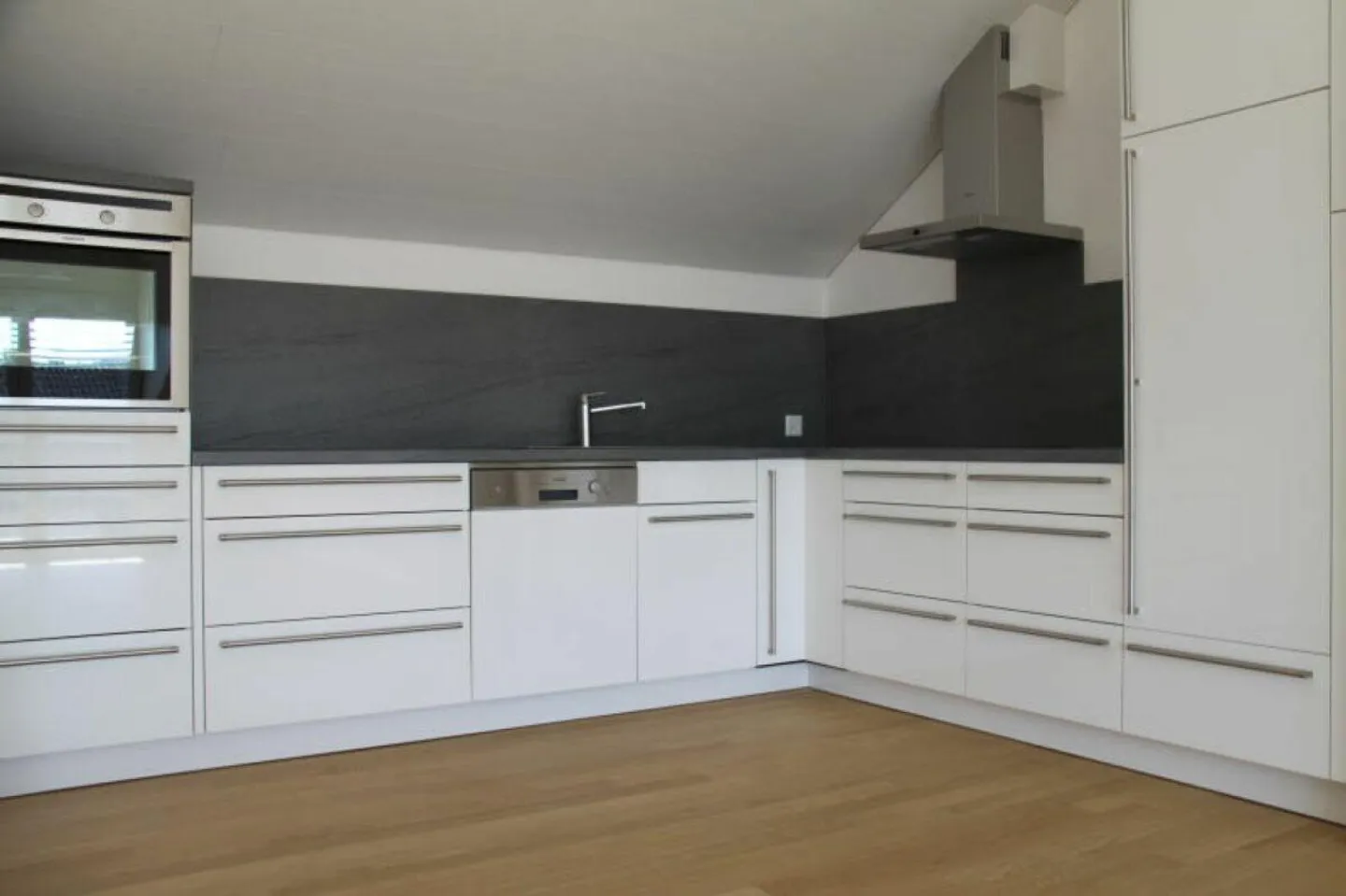 Au-dessus des toits de Waltenschwil - Photo 2 sur 10