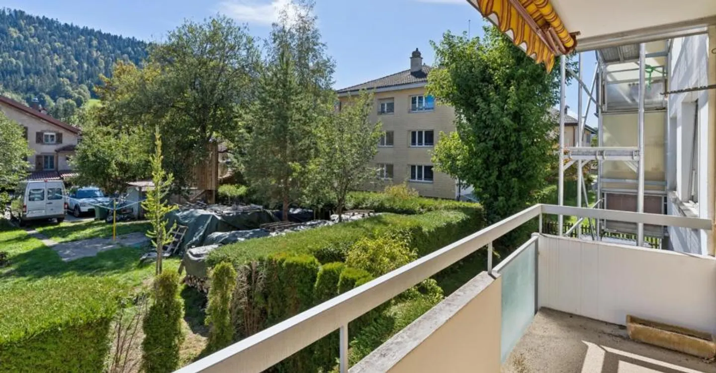 Da ristrutturare - appartamento 2.5 locali con balcone a Couvet - Foto 4 di 6