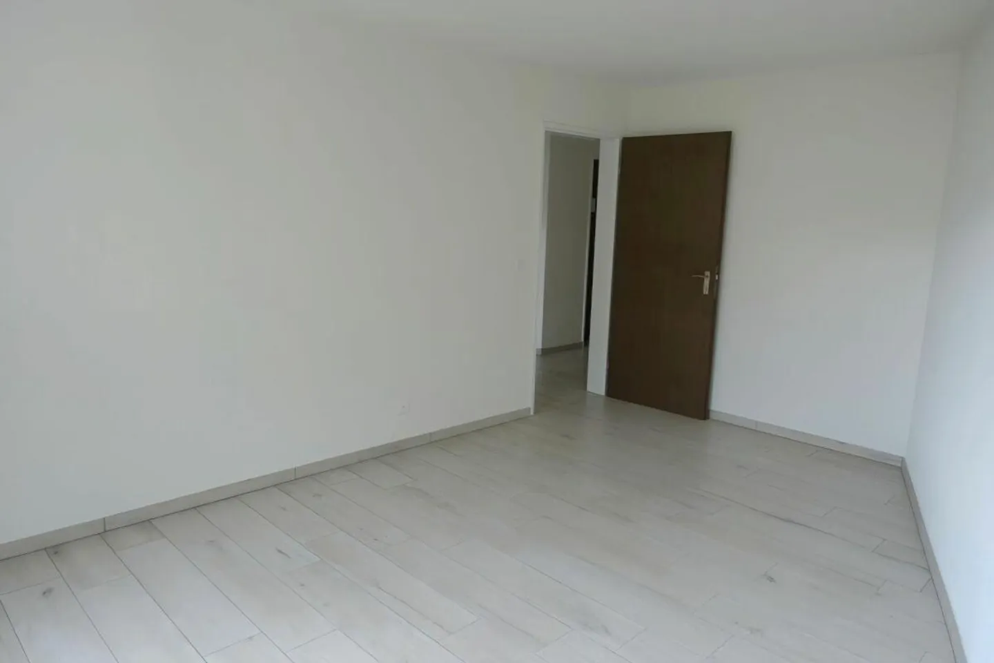 3 1/2 room apartment with balcony - Photo 7 of 9