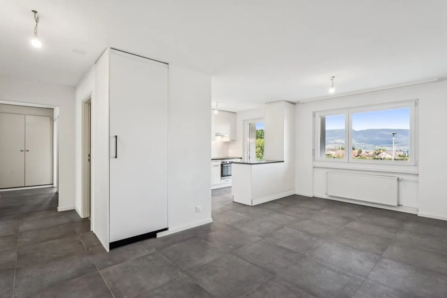 Estavayer-le-Lac - Appartamento ristrutturato di 4,5 locali con terrazza e vista lago - Foto 2 di 12