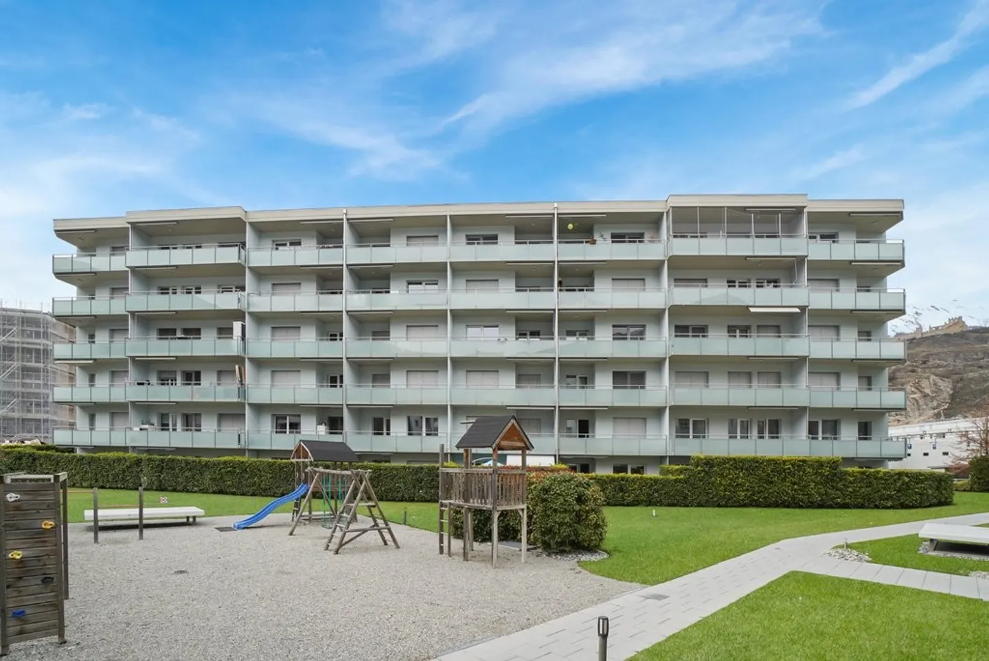Moderne Wohnung nahe Zentrum - Foto 1 von 9
