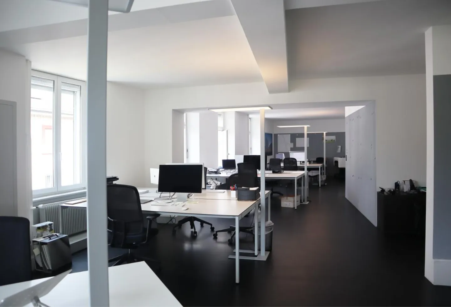 Très beaux bureaux / espaces commerciaux de 200 m2 à Delémont - Photo 4 sur 8