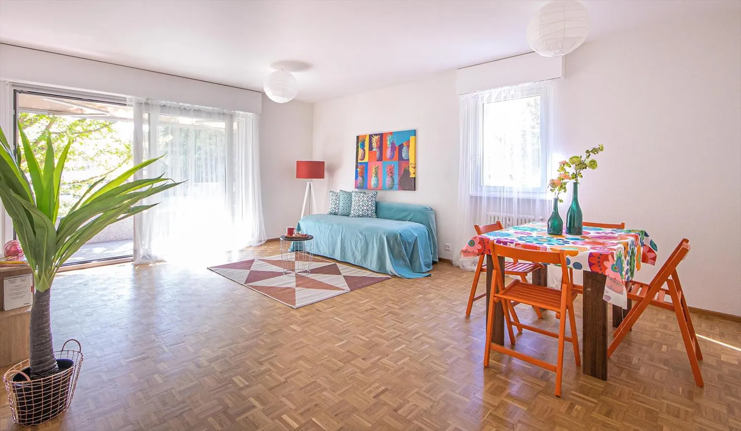 Stabiles Gebäude im Grünen - Foto 4 di 10