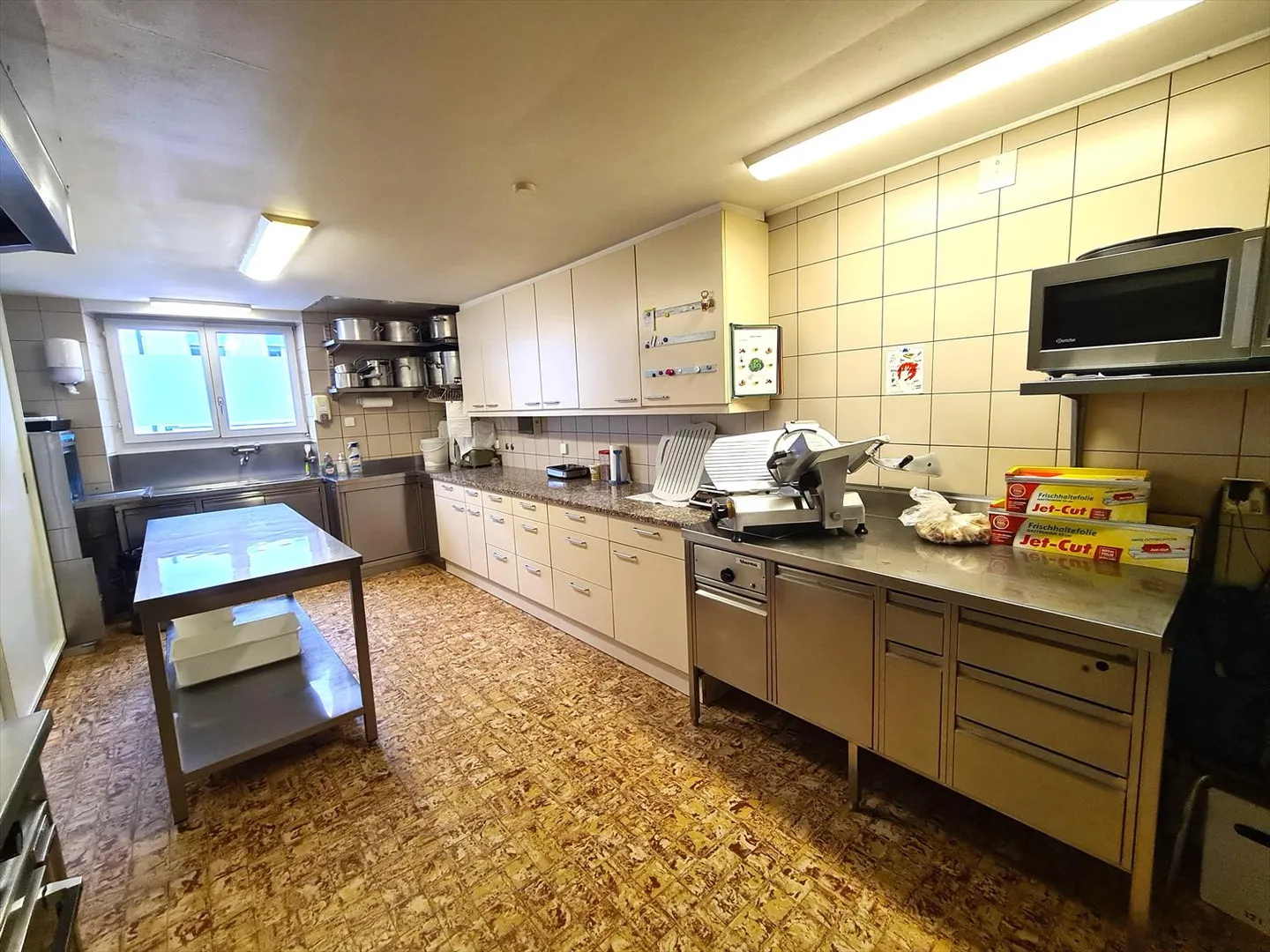 Restaurant - Photo 19 of 30