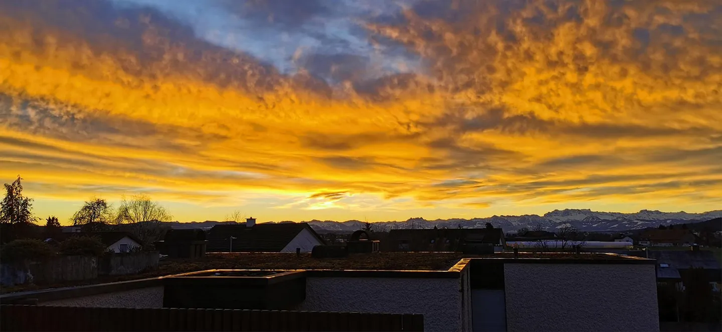 Luminoso appartamento familiare arredato di 6,5 stanze con giardino a Dübendorf - Foto 18 di 21