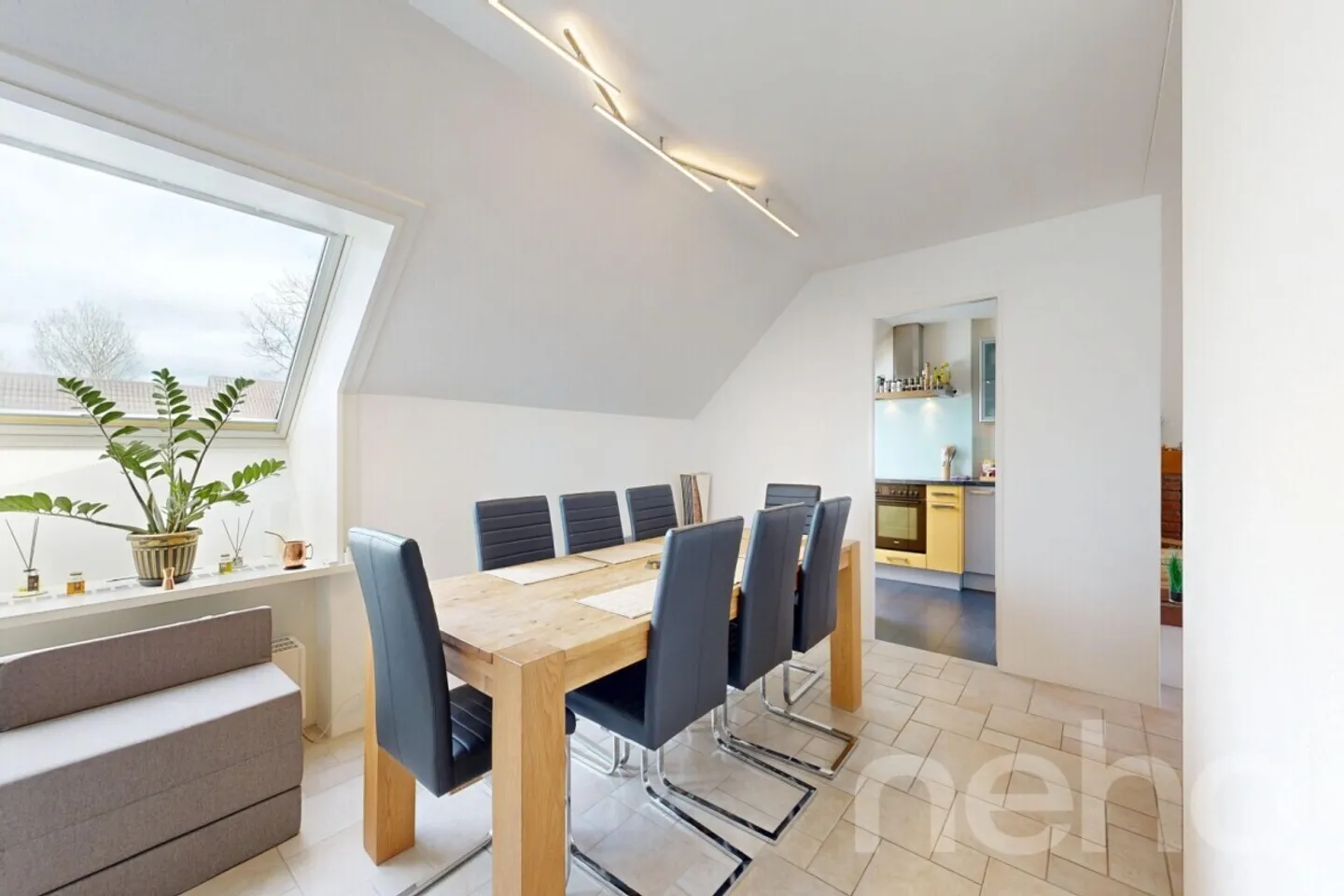 Spacious Penthouse Apartment with Terrace and Fireplace - Photo 5 of 12