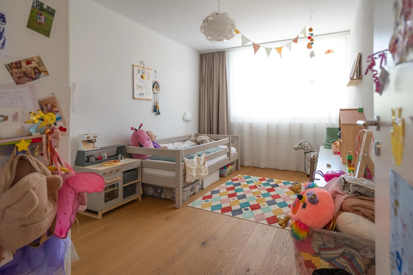 Moderne 4.5-Zimmerwohnung mit überdachtem Südbalkon & 2 TG-Plätze - Foto 19 di 20