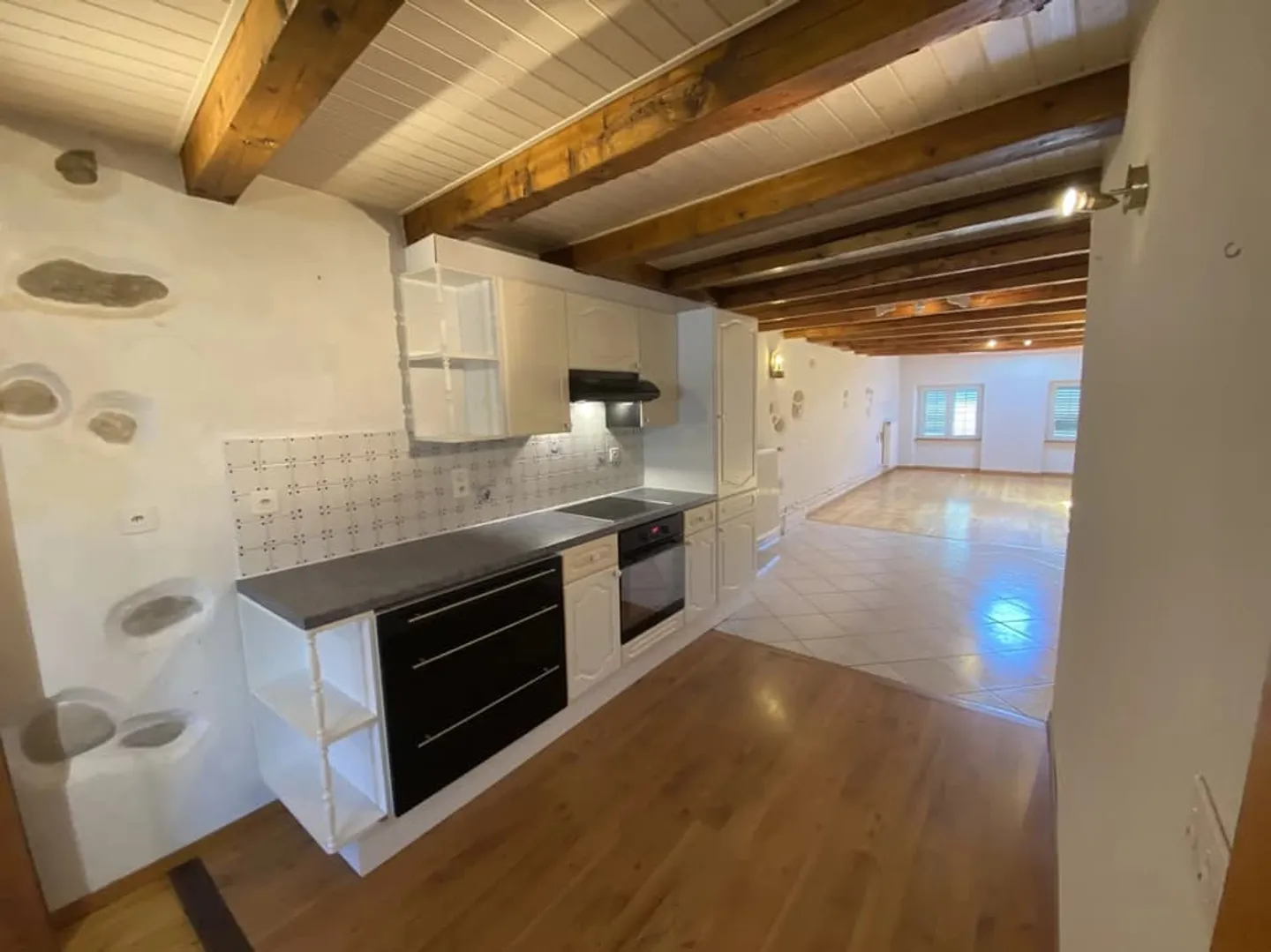 Appartement de 3,5 pièces (env. 90 m2) au 3ème étage - Photo 2 of 11