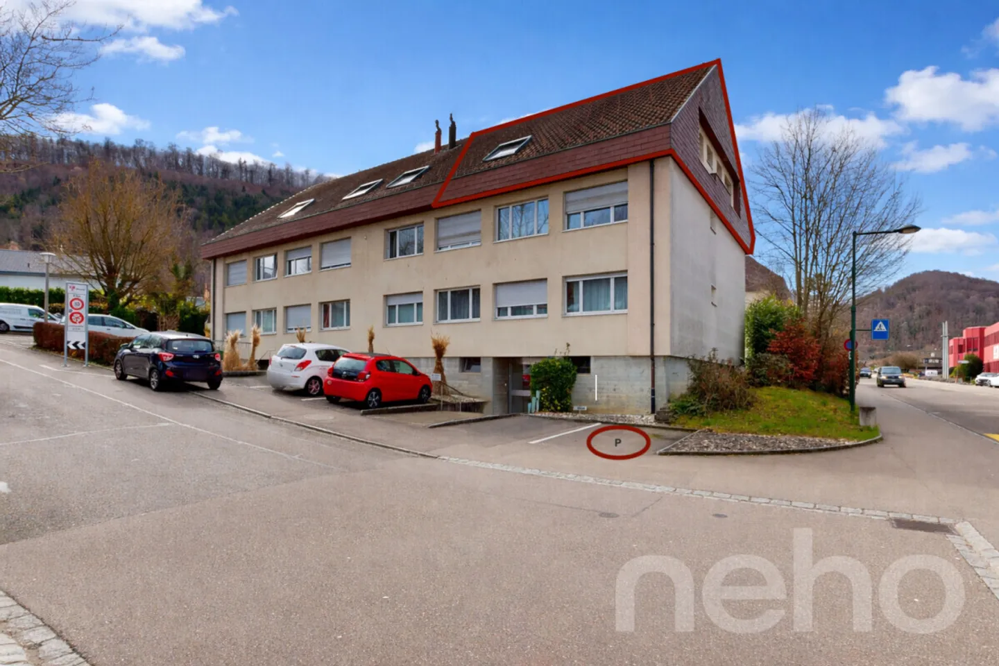 Spacious Penthouse Apartment with Terrace and Fireplace - Photo 11 of 12