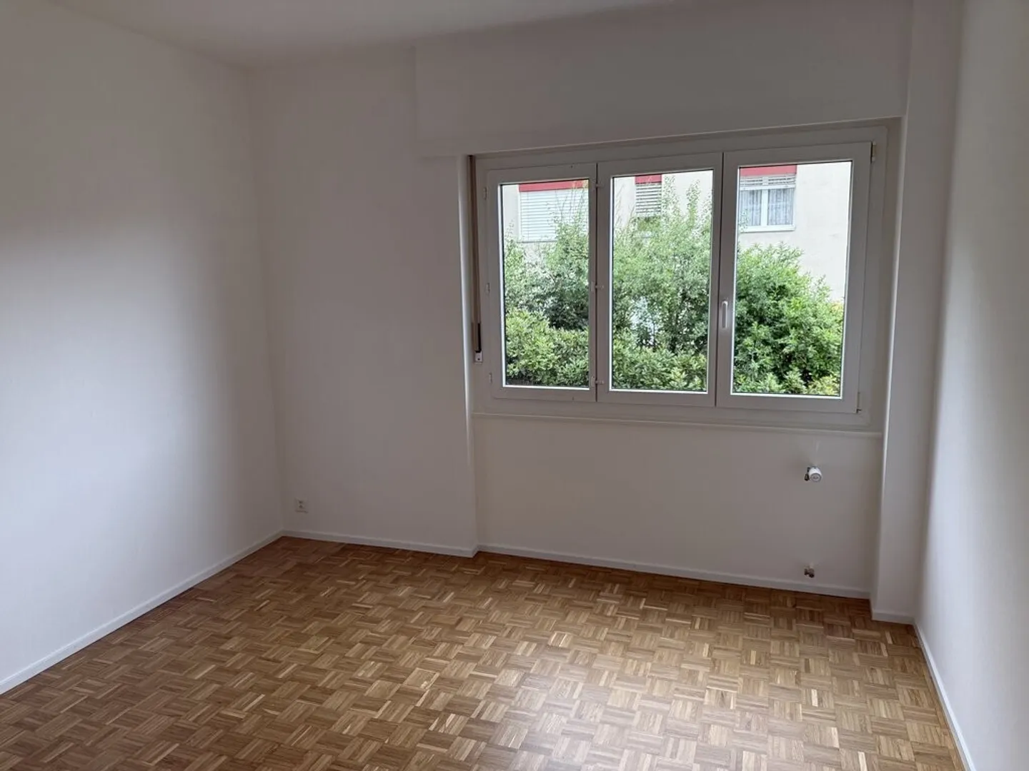 Renovated Apartment with Balcony - Photo 4 of 5