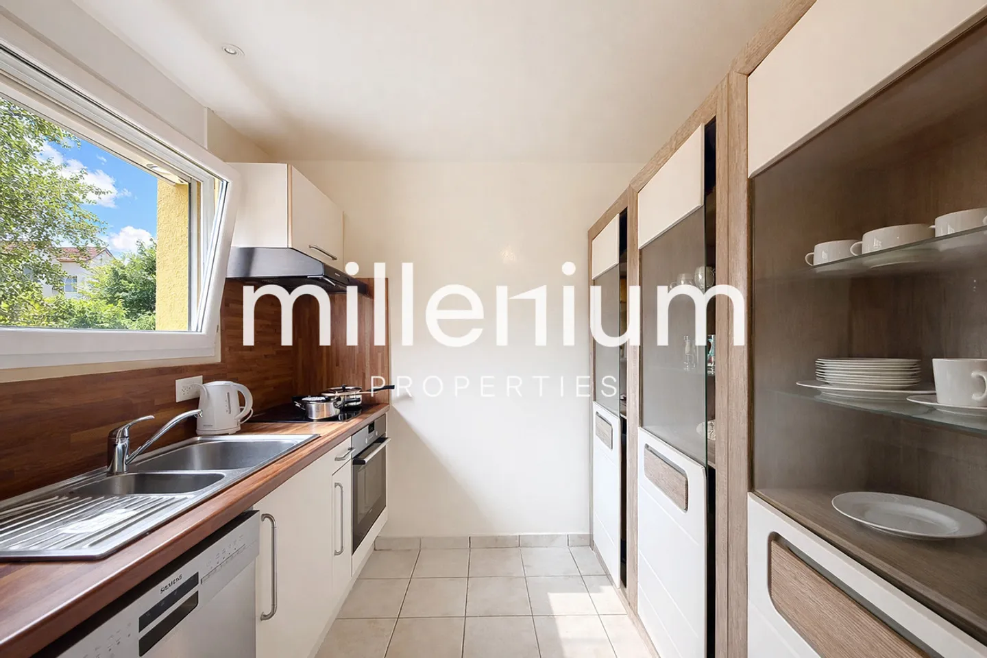 Casa familiare con giardino a Bellevue - Foto 5 di 15