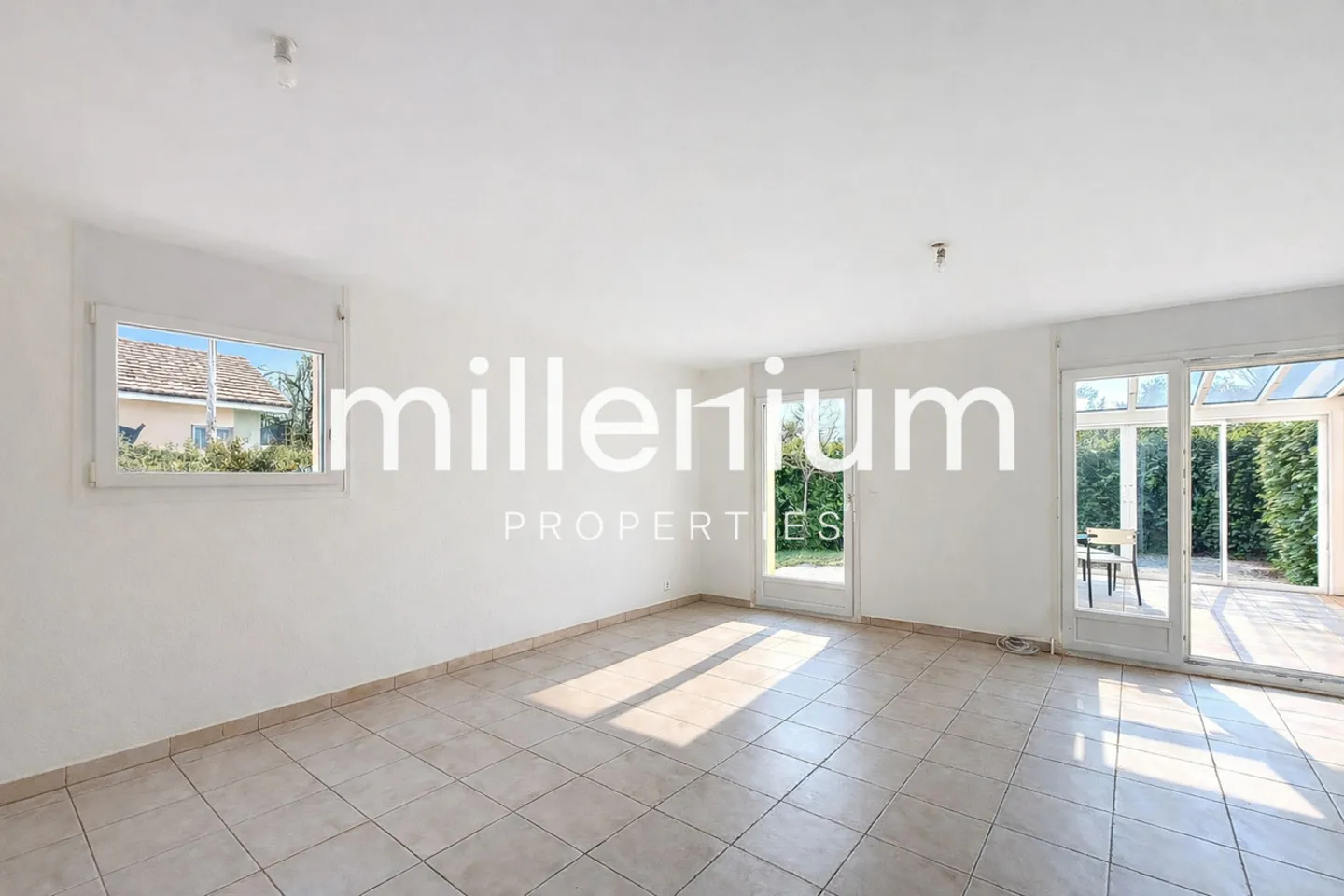 Casa familiare con giardino a Bellevue - Foto 3 di 15