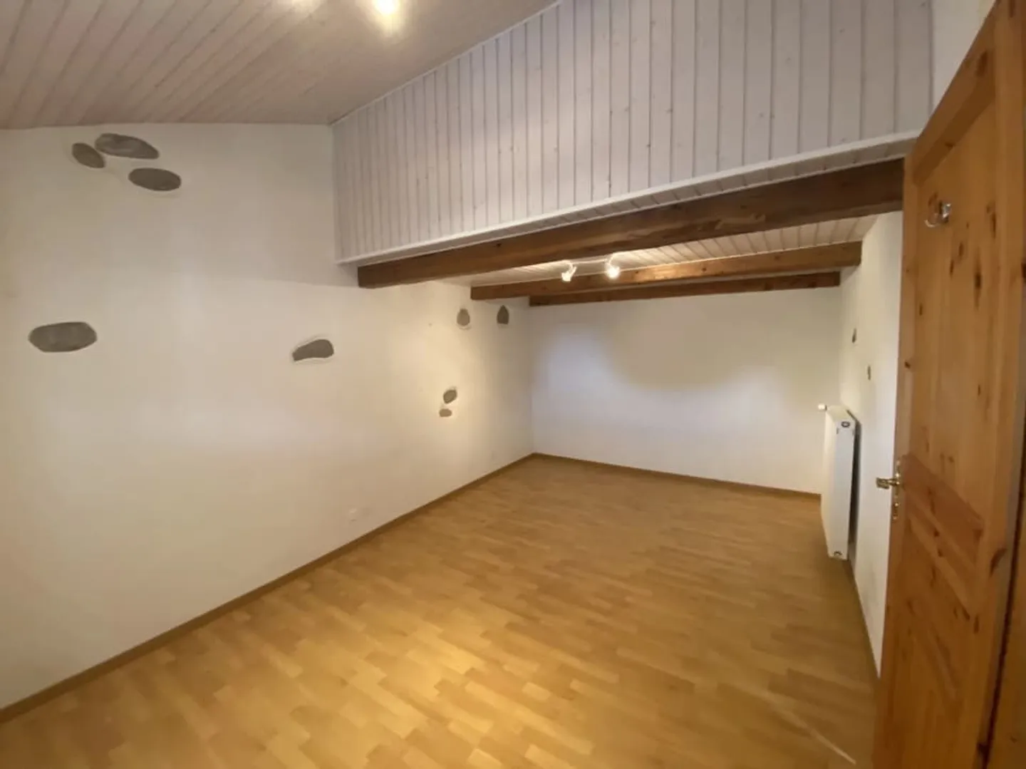 Appartement de 3,5 pièces (env. 90 m2) au 3ème étage - Photo 7 of 11