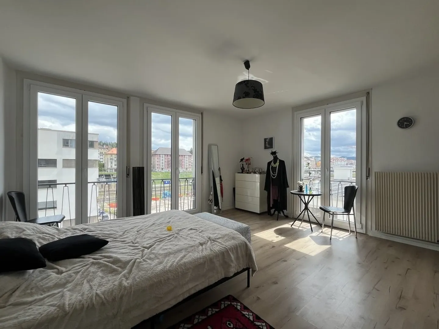In affitto un grande appartamento di 4,5 stanze a La Chaux-de-Fonds - Foto 1 di 3
