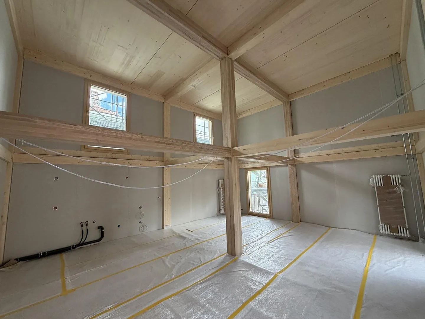 Loft con potenziale per opzioni di design - Foto 3 di 5