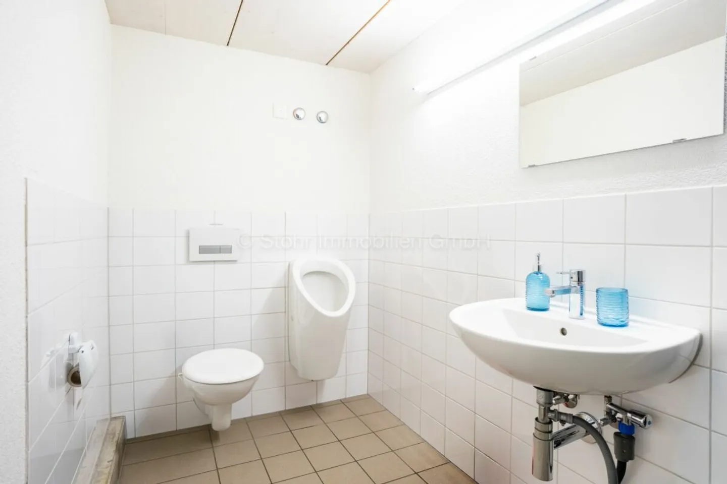 775 m2 commercial space in Elsau - Photo 25 of 28