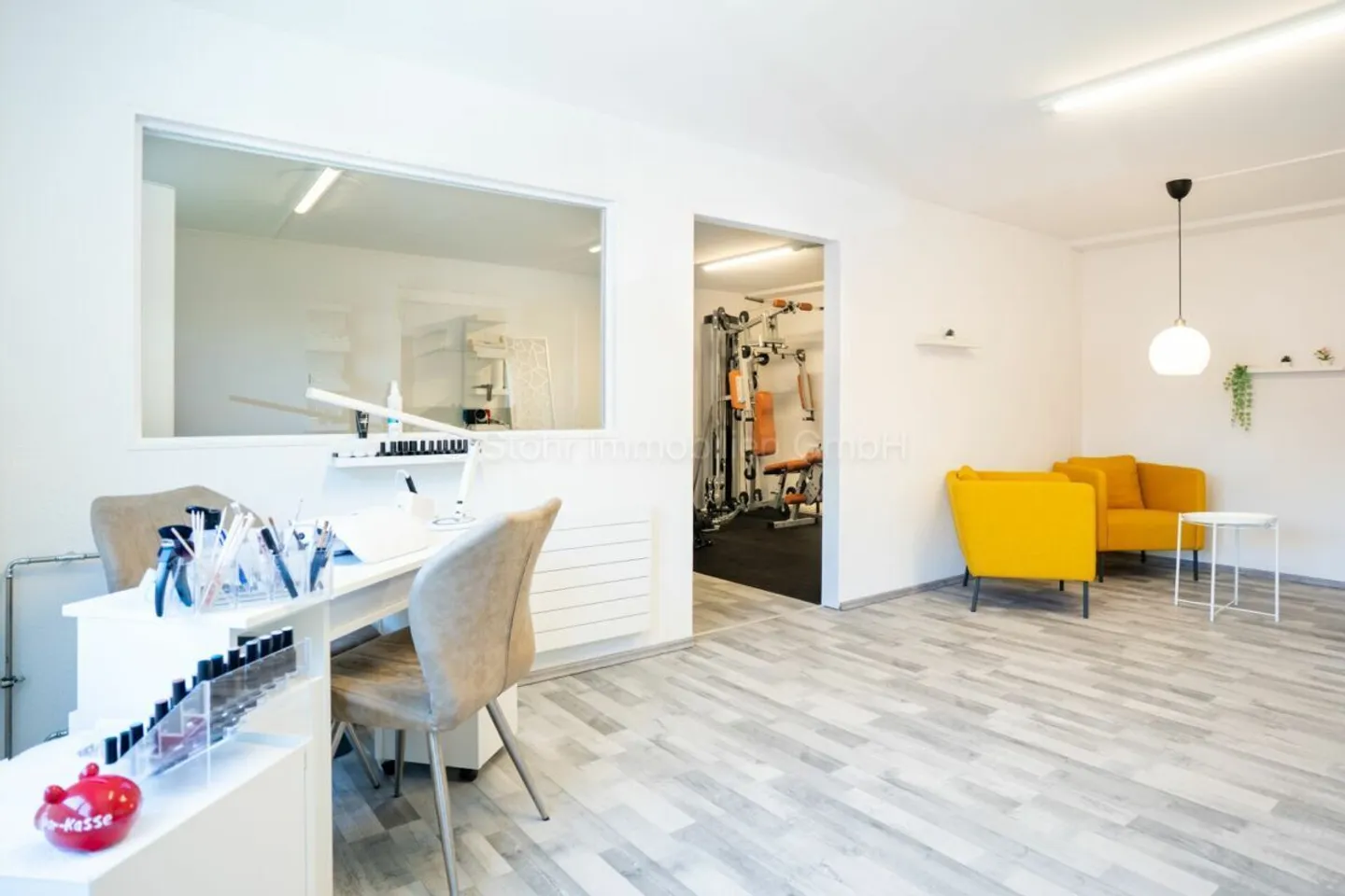 775 m2 commercial space in Elsau - Photo 14 of 28