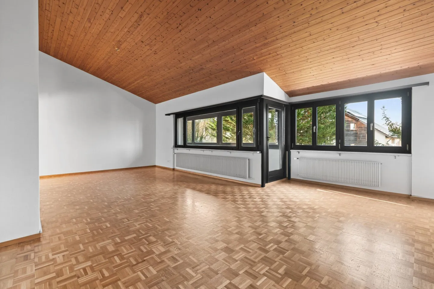 Casa unifamiliare indipendente nella migliore posizione ad Arlesheim - Foto 5 di 9