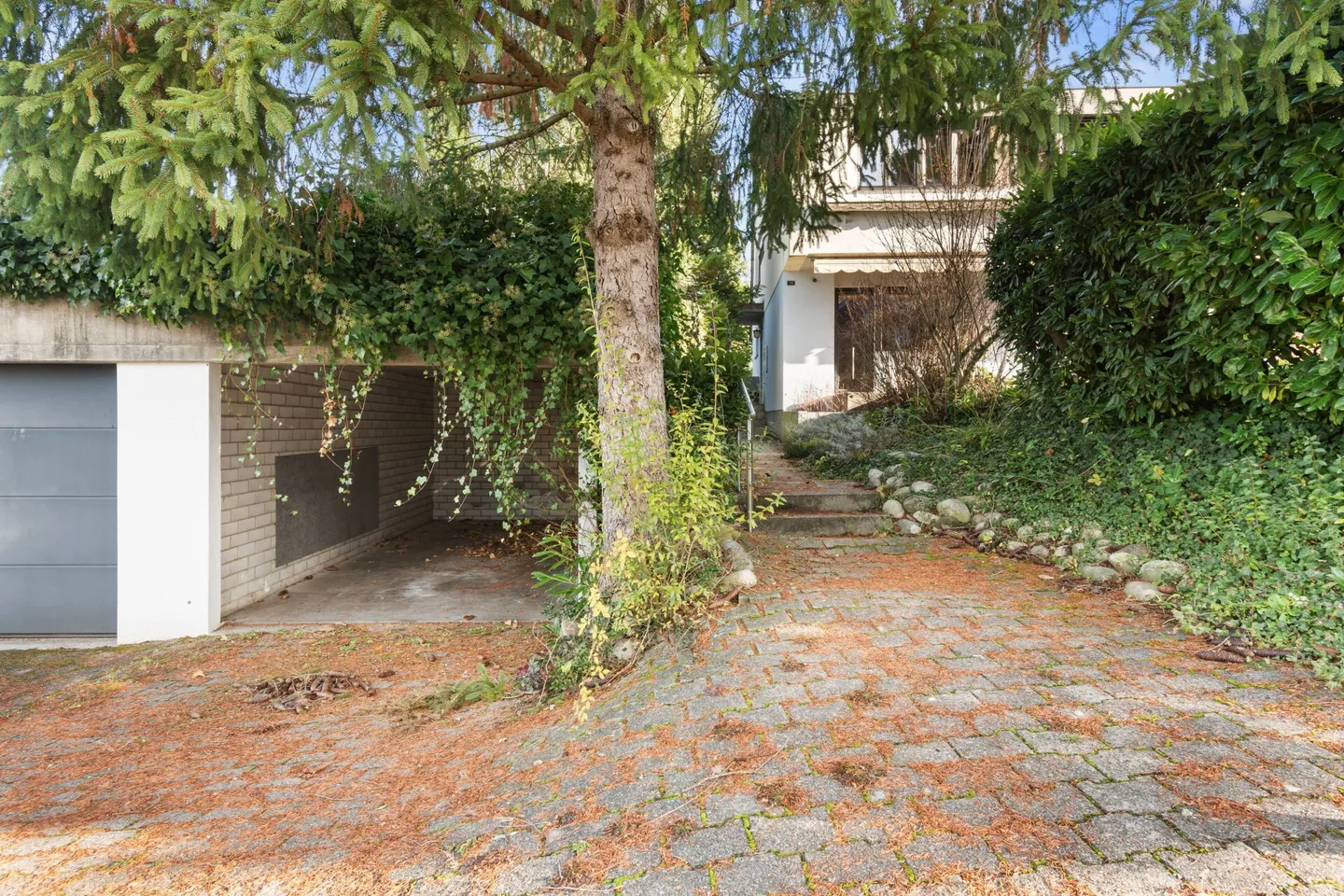 Casa unifamiliare indipendente nella migliore posizione ad Arlesheim - Foto 9 di 9