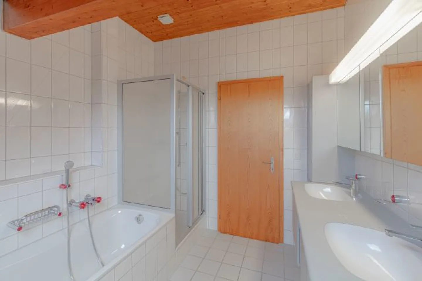 Above the rooftops of Wangenried - Photo 6 of 9