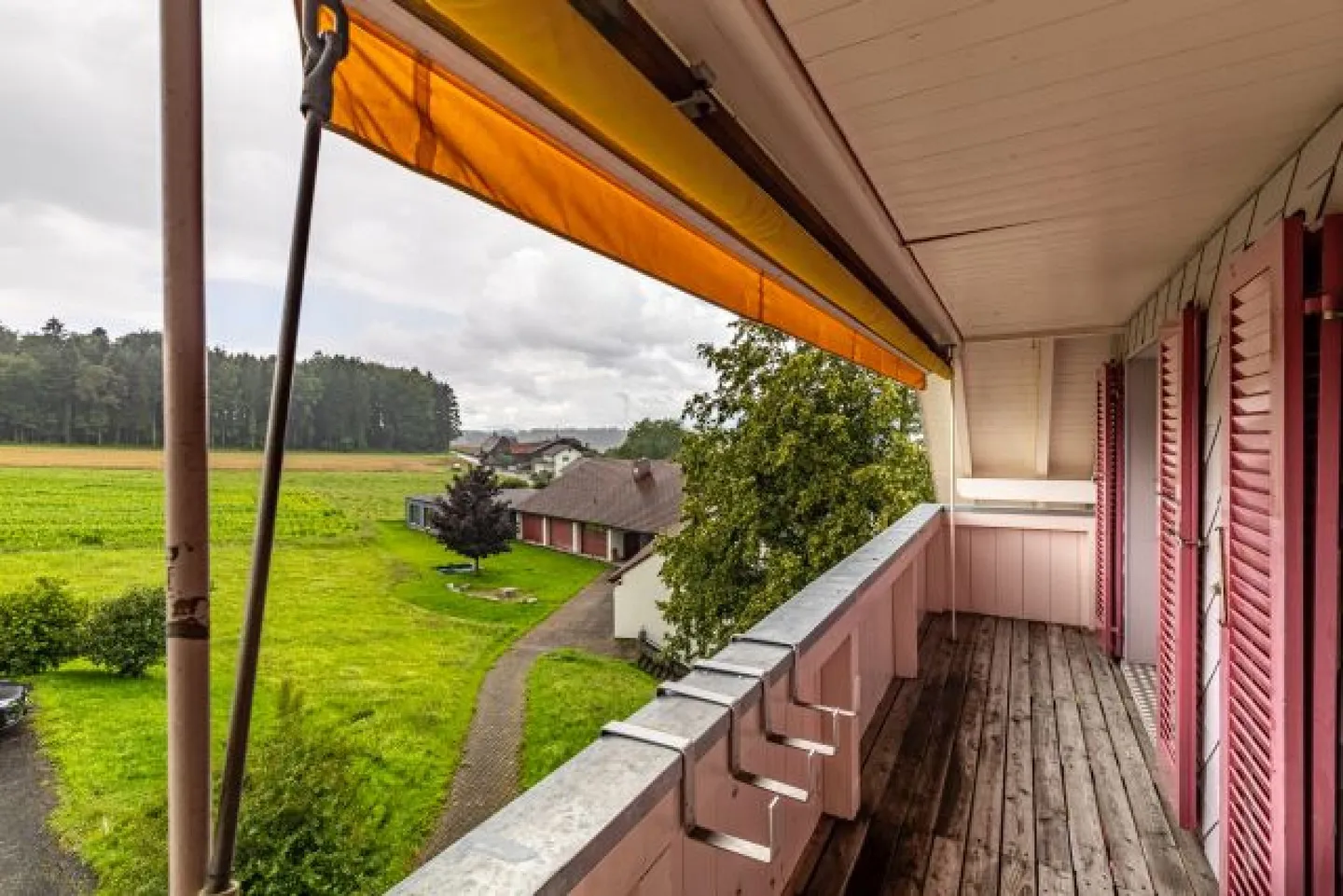 Above the rooftops of Wangenried - Photo 3 of 9