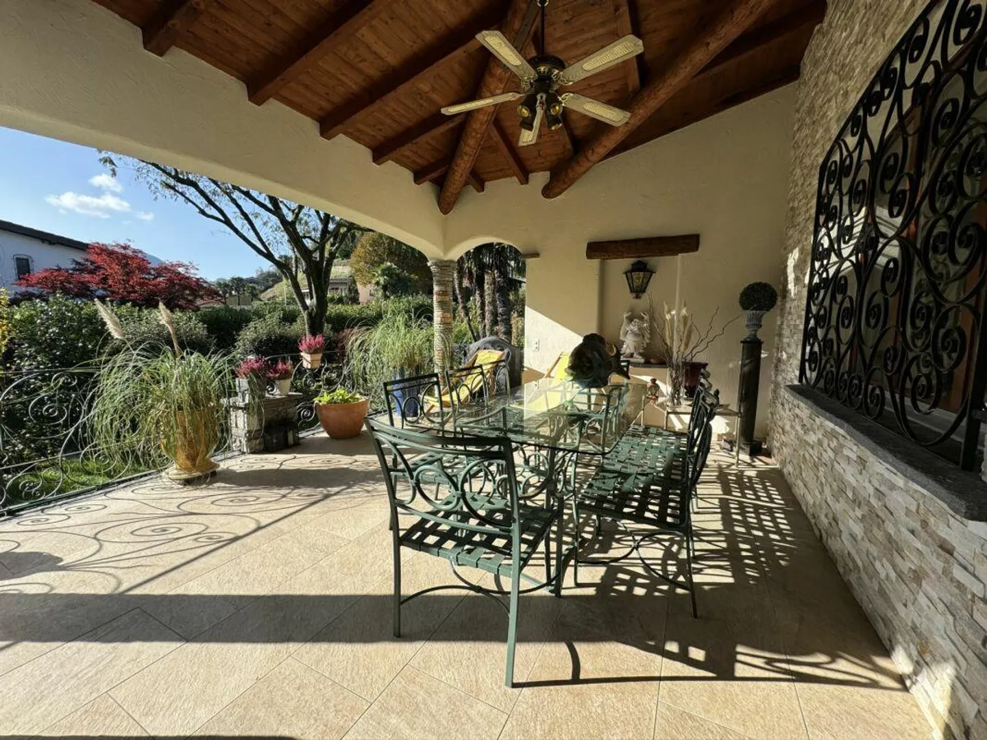 Bella casa unifamiliare con opzione di affitto con riscatto - Foto 2 di 17
