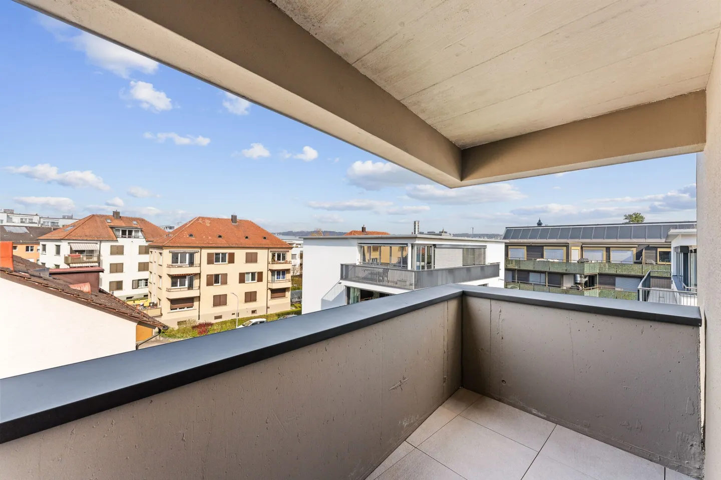 Bezugsbereite 2.5-Zimmer-Neubauwohnung mit hochwertigem Ausbau - Foto 8 von 10