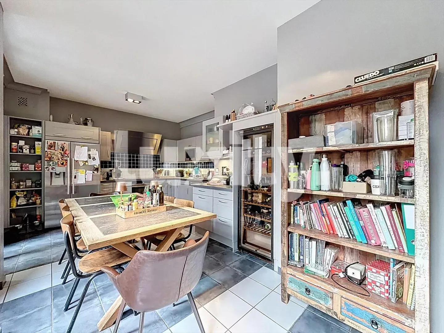 10-Room Apartment - Photo 4 of 5