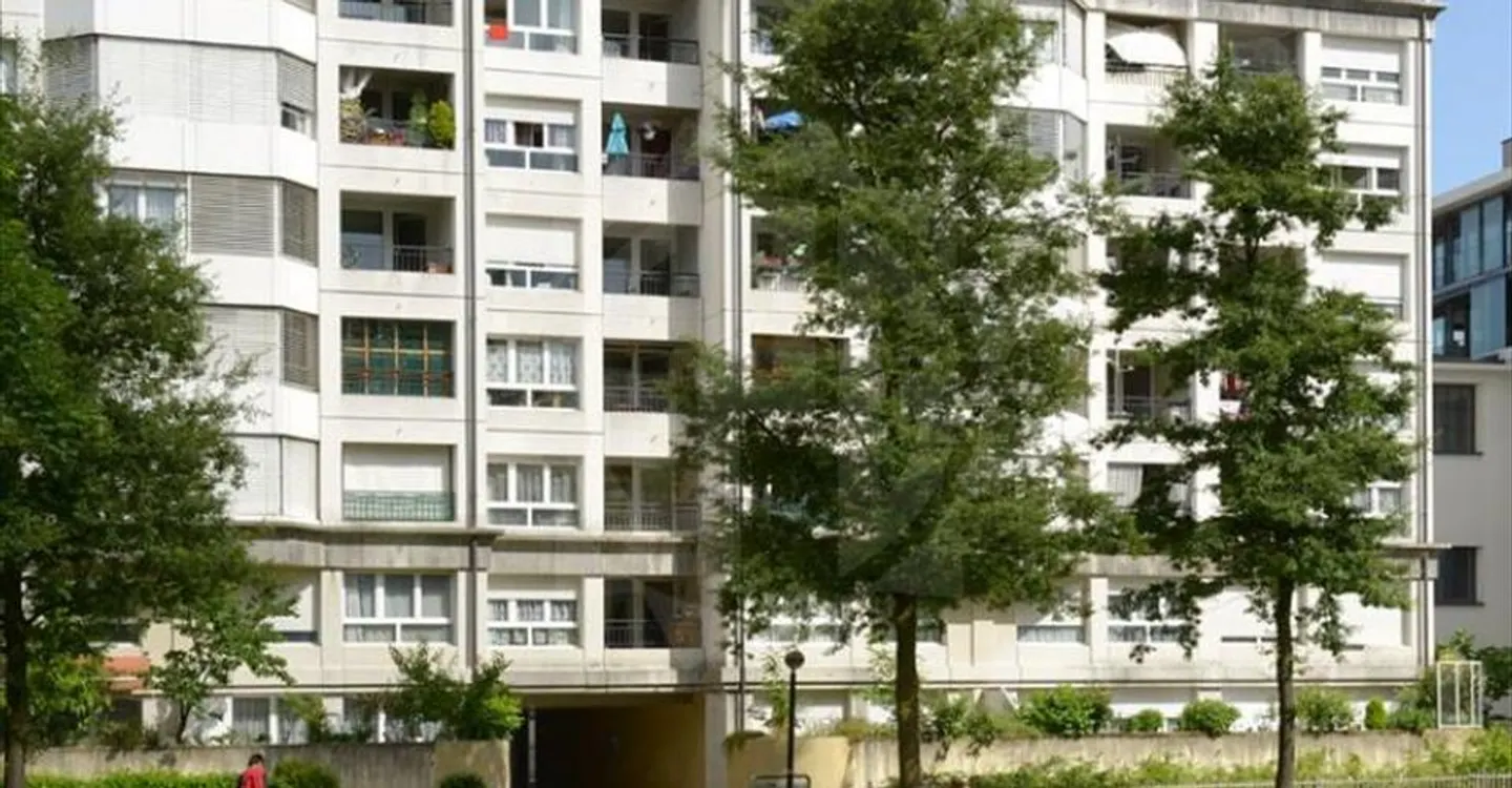 Parkplatz - Genf - Foto 2 von 4