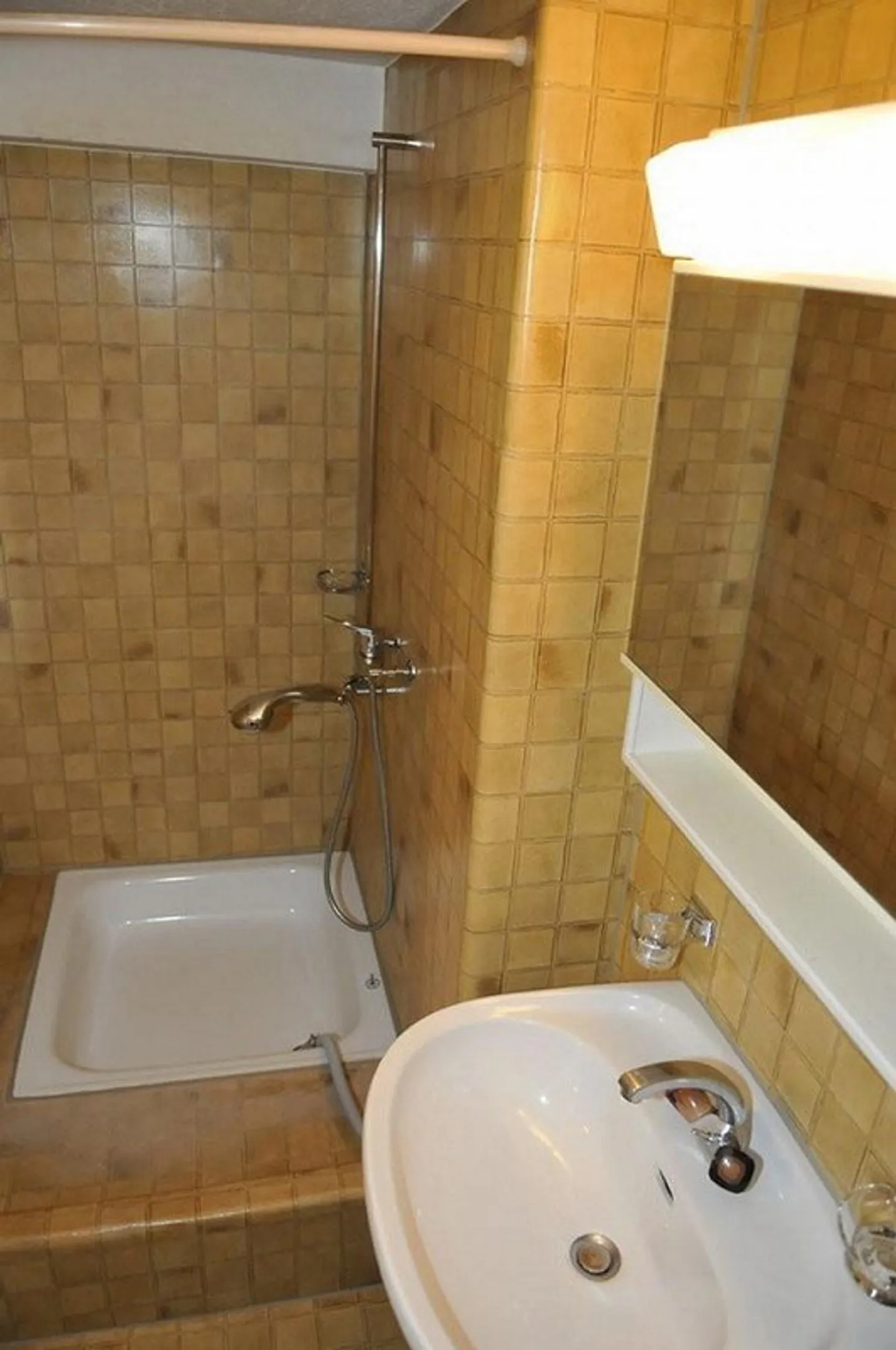 Gemütliche Wohnung mit Balkon - Foto 2 von 6