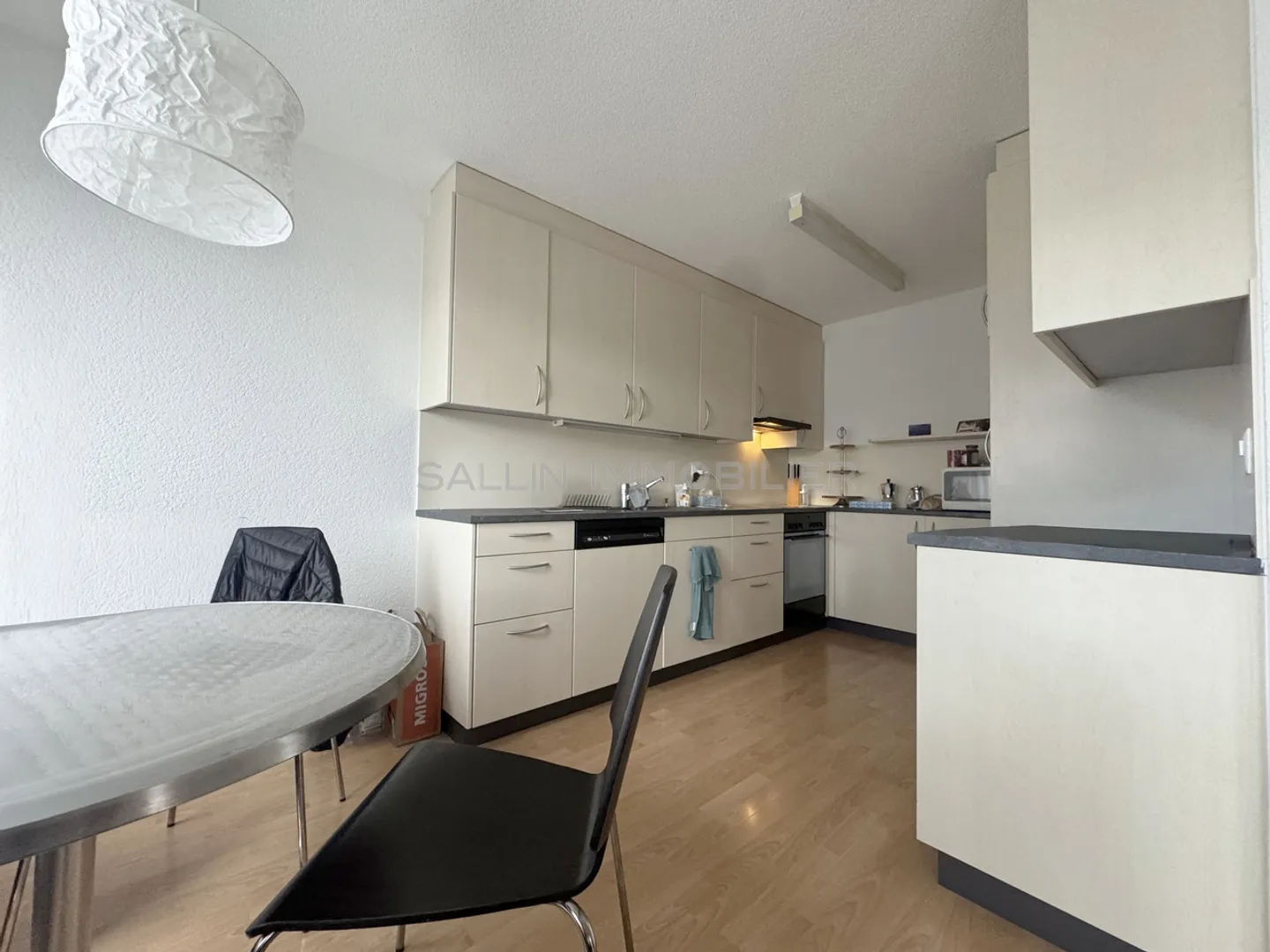 2 immeubles de rendement idéalement situés au coeur du village - Photo 7 sur 10