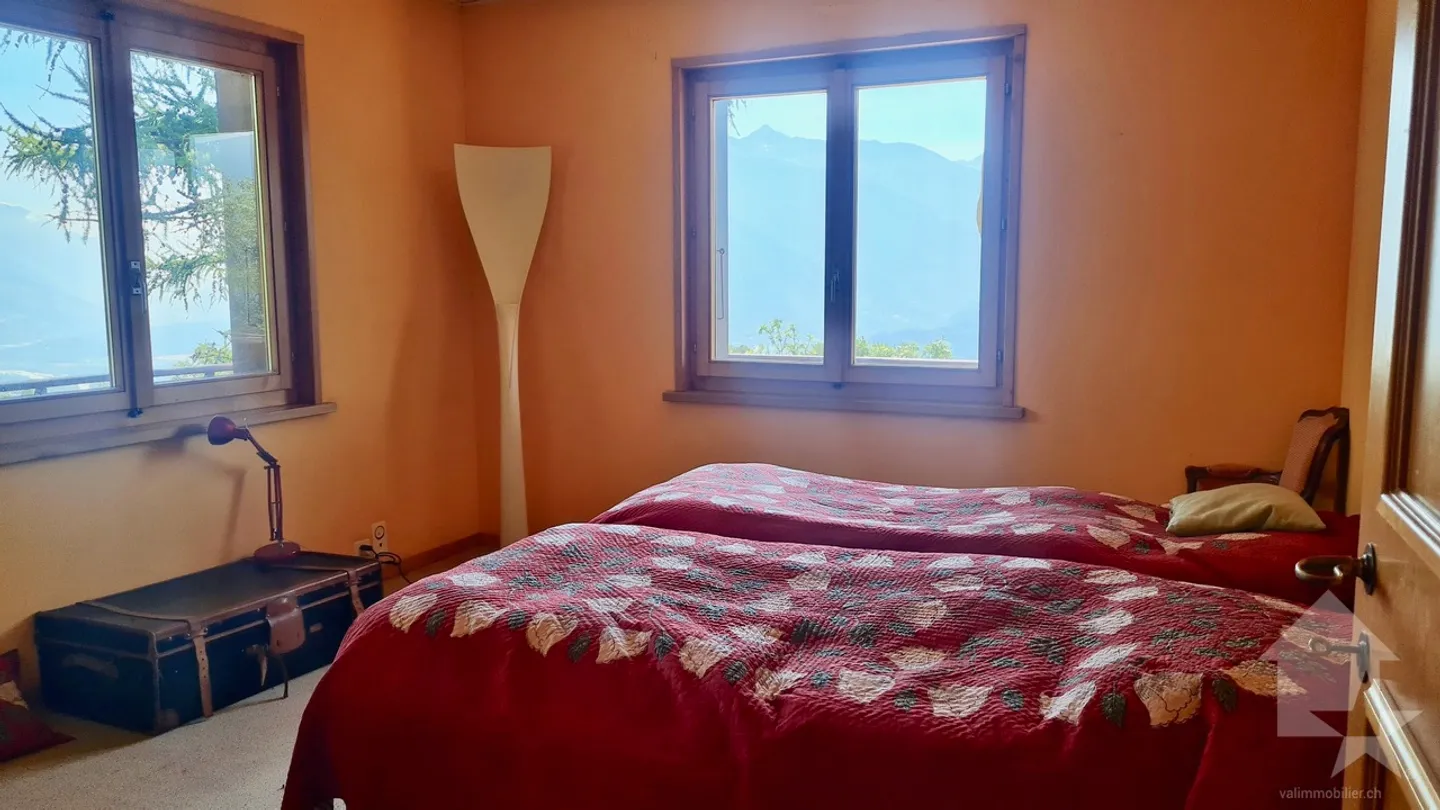 Magnifico chalet con vista spettacolare, immerso in un ambiente tranquillo - Foto 12 di 24