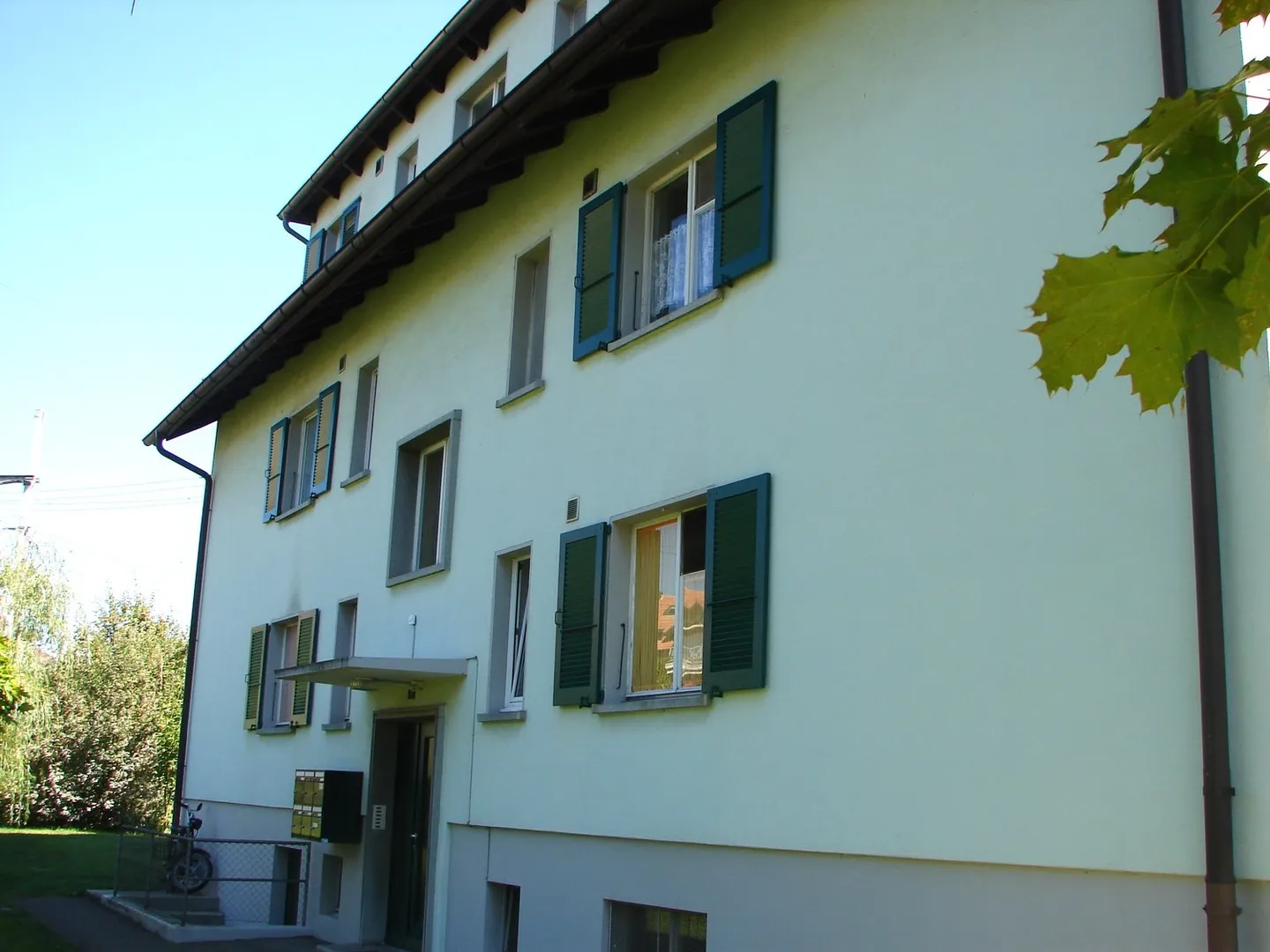 Appartement 3 pièces dans le vert de Brügg - Photo 1 sur 8