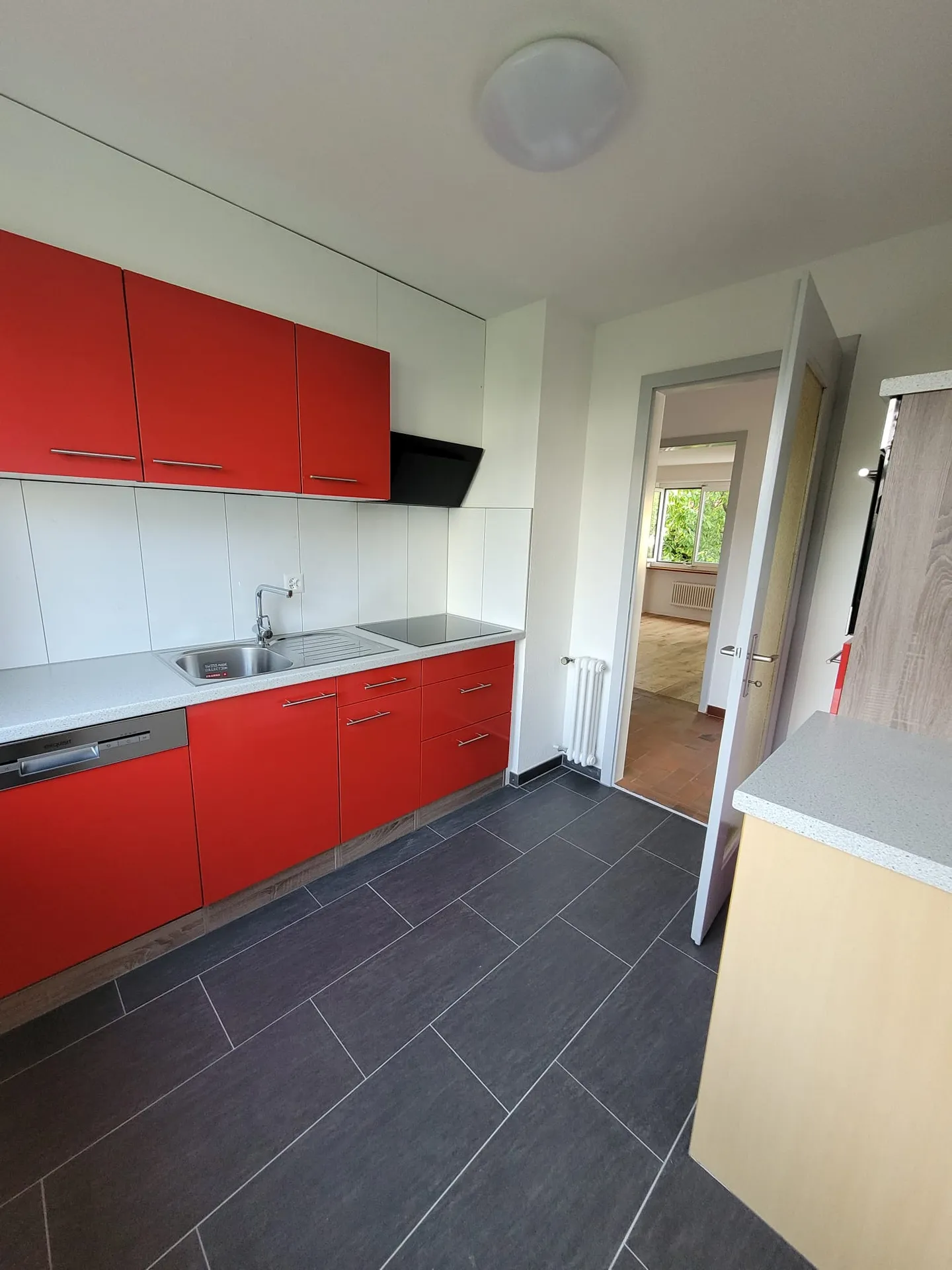 Appartement 3 pièces dans le vert de Brügg - Photo 3 sur 8