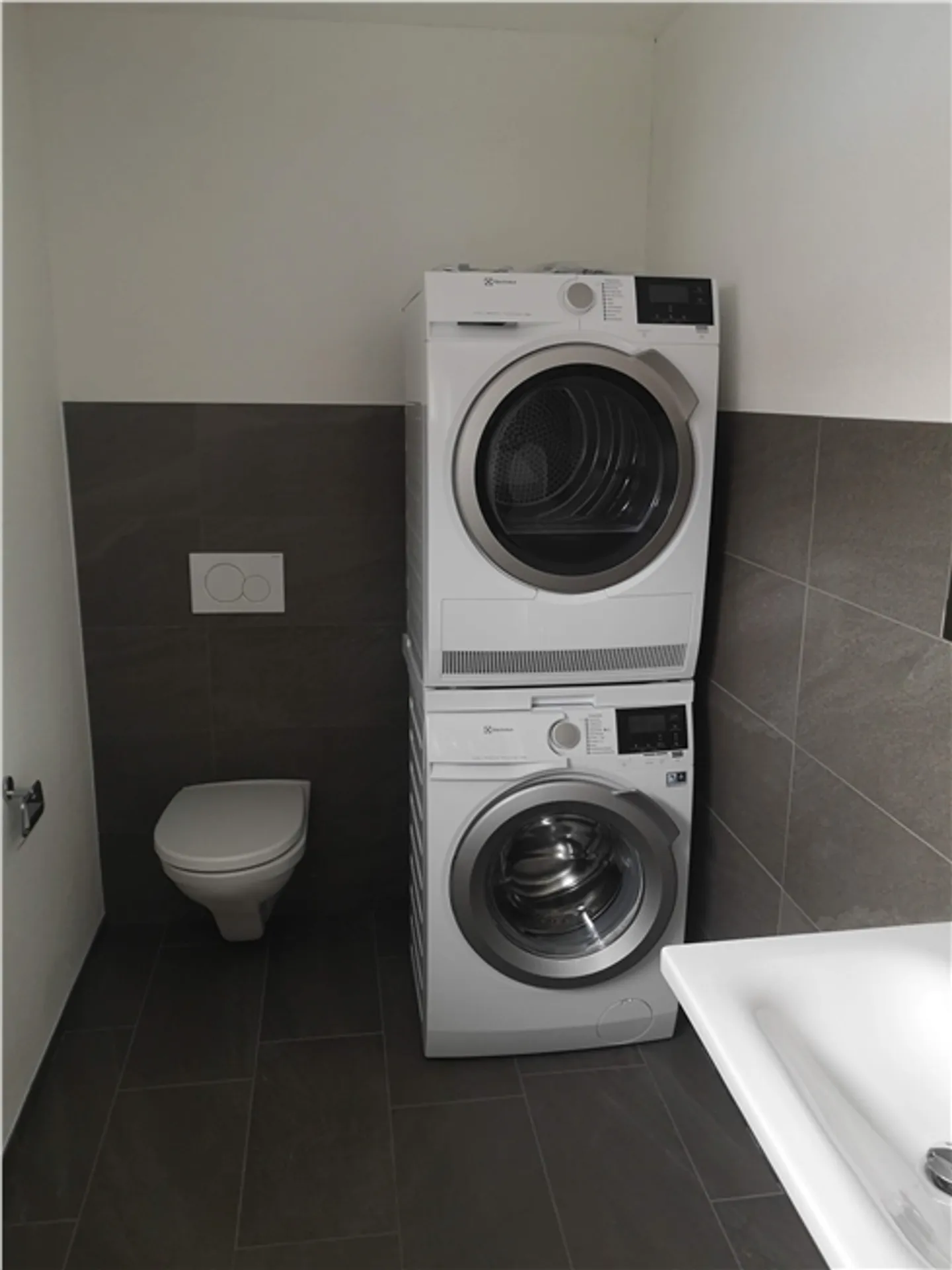 Appartement de rêve avec immense terrasse sur le toit avec soleil du soir - Photo 9 sur 13