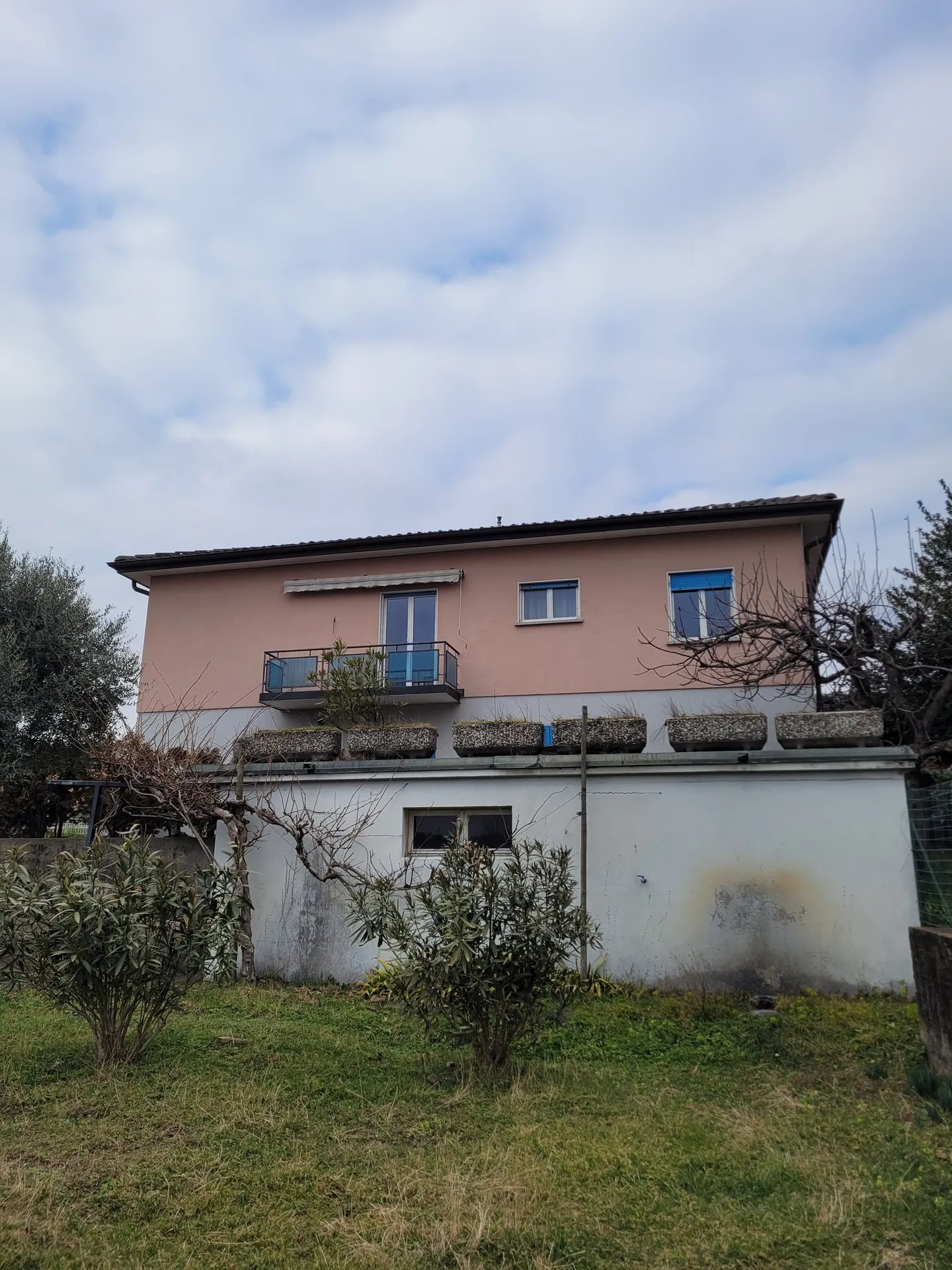 Grande maison jumelée à Ligornetto - Photo 2 sur 16