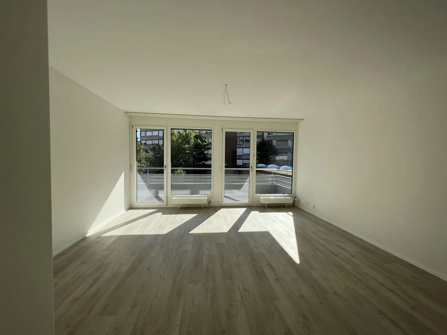 Spacious 2-room apartment in the St. Johann district - Photo 2 of 8