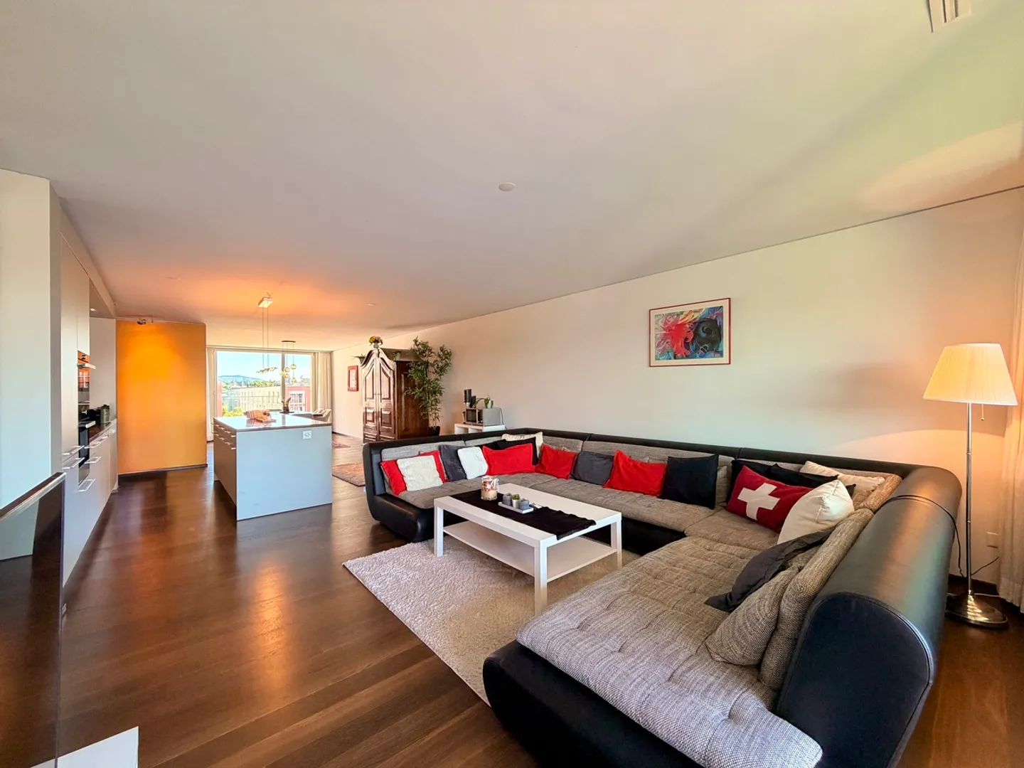 Elegant condominium on the Rhine with loggia and 2 parking spaces - Photo 2 of 18