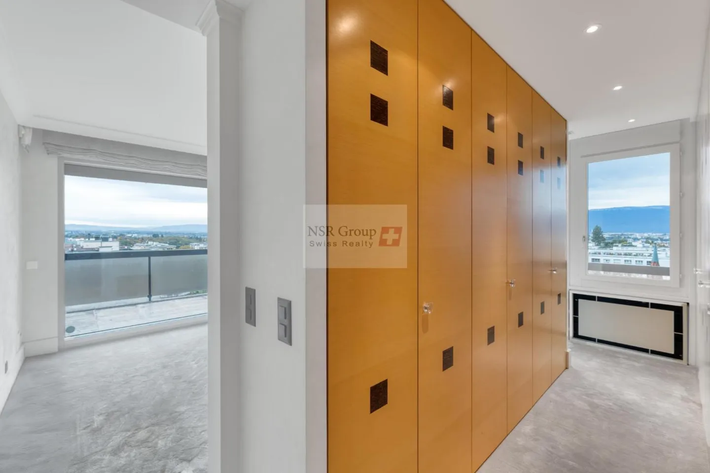 Appartement rénové avec vue panoramique - Photo 4 sur 7