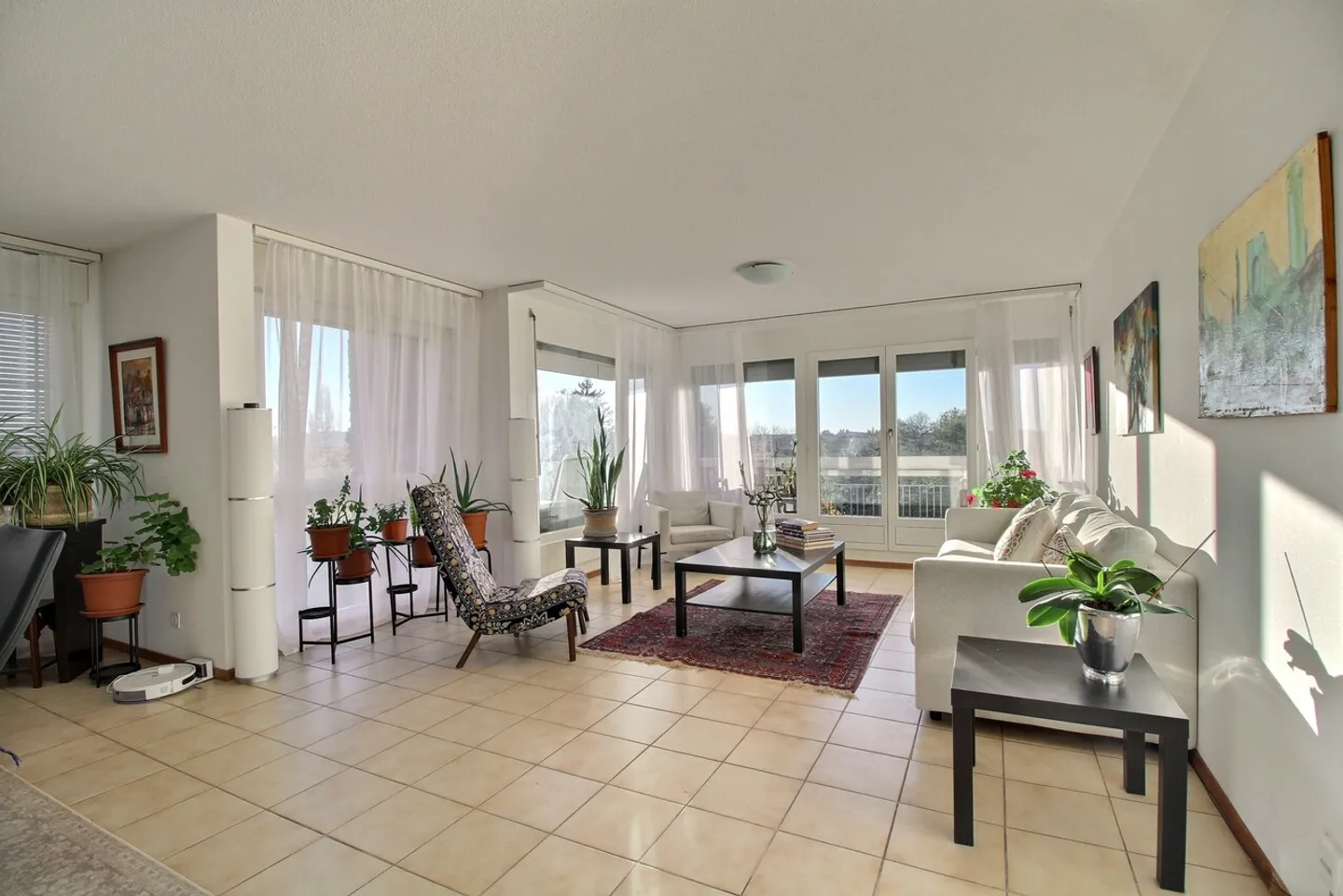 Appartamento familiare mozzafiato di 140 m² al 6° piano a Friburgo - Foto 3 di 13