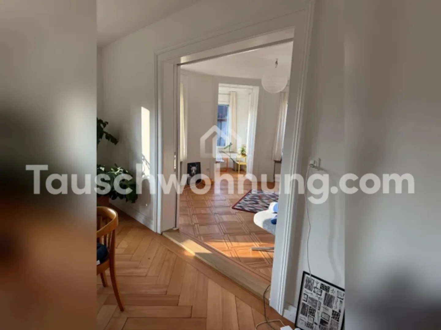[SCAMBIO] Appartamento in edificio storico Niederdorf - Foto 2 di 8