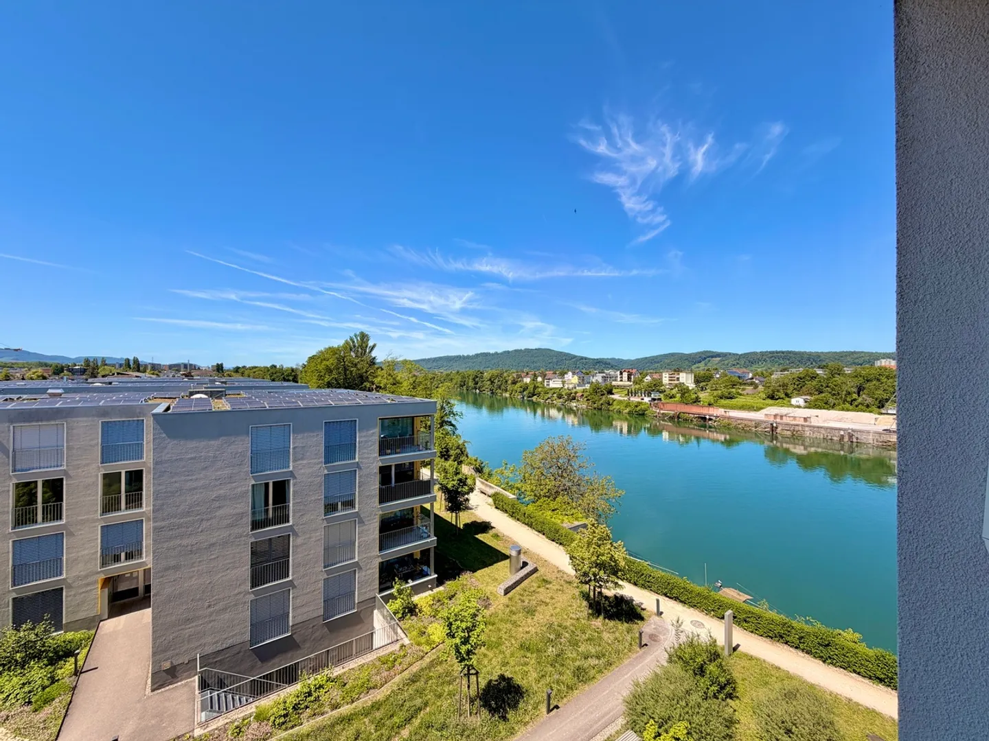 Elegant condominium on the Rhine with loggia and 2 parking spaces - Photo 13 of 18