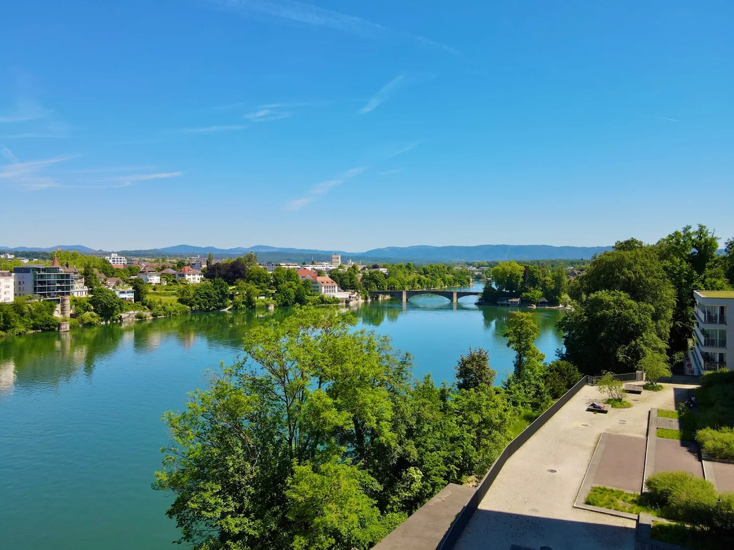 Elegant condominium on the Rhine with loggia and 2 parking spaces - Photo 16 of 18