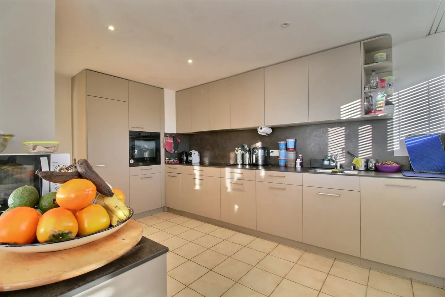 Appartamento familiare mozzafiato di 140 m² al 6° piano a Friburgo - Foto 9 di 13