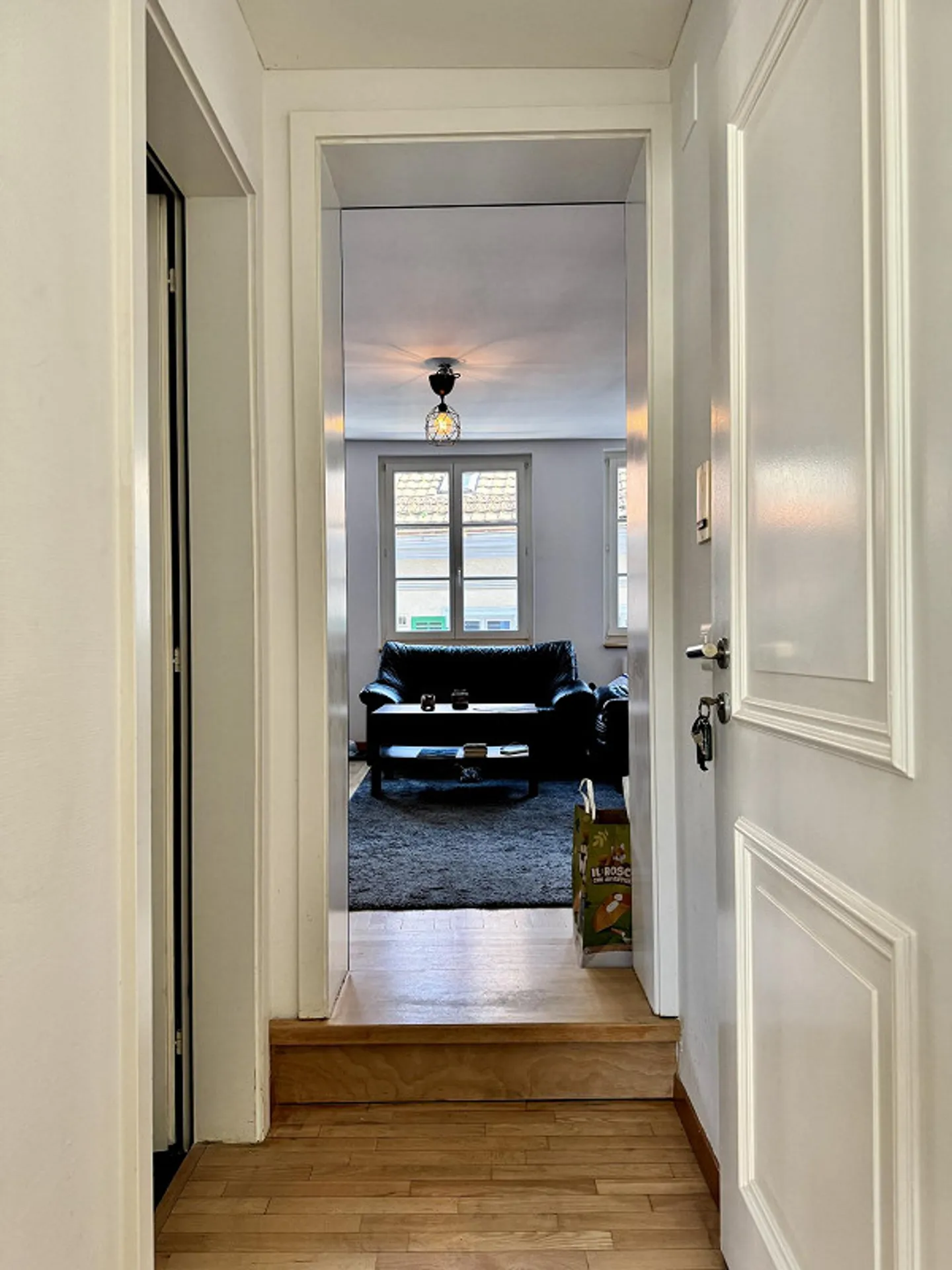 Charmante appartement 1.5 pièces avec balcon dans la vieille ville de Saint-Gall - Photo 3 sur 18